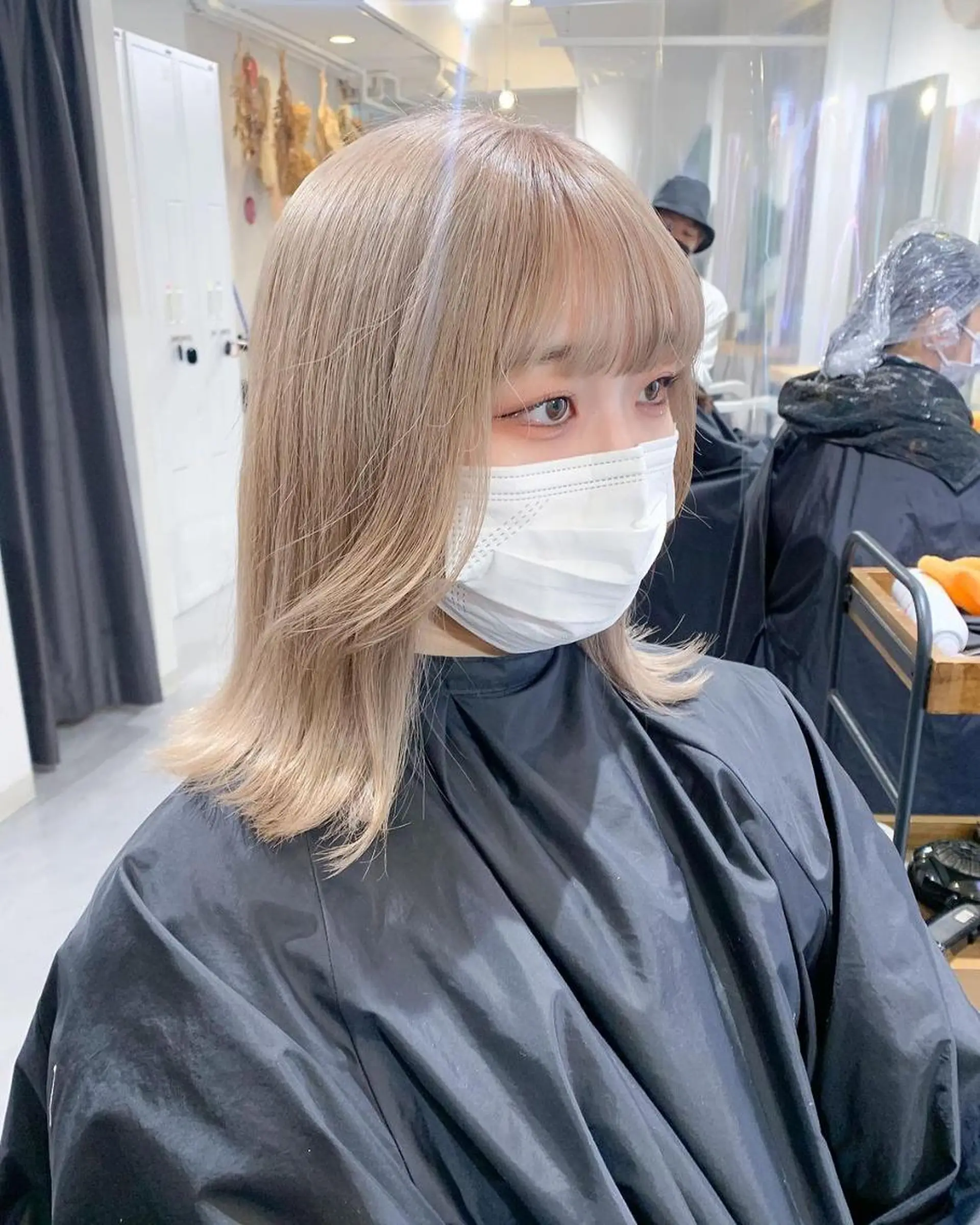 ミディアム カラー ブリーチ、髪質改善 Noe心斎橋店のヘアスタイル