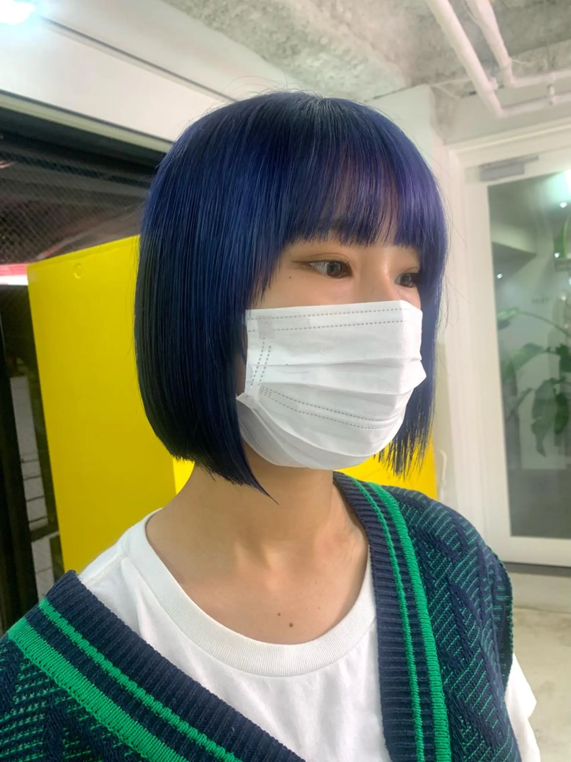 ショート カラー ヘアアレンジ カット ヘアカラー 🧨ブリーチー×ボブ レイヤー💎じゅえるのヘアスタイル