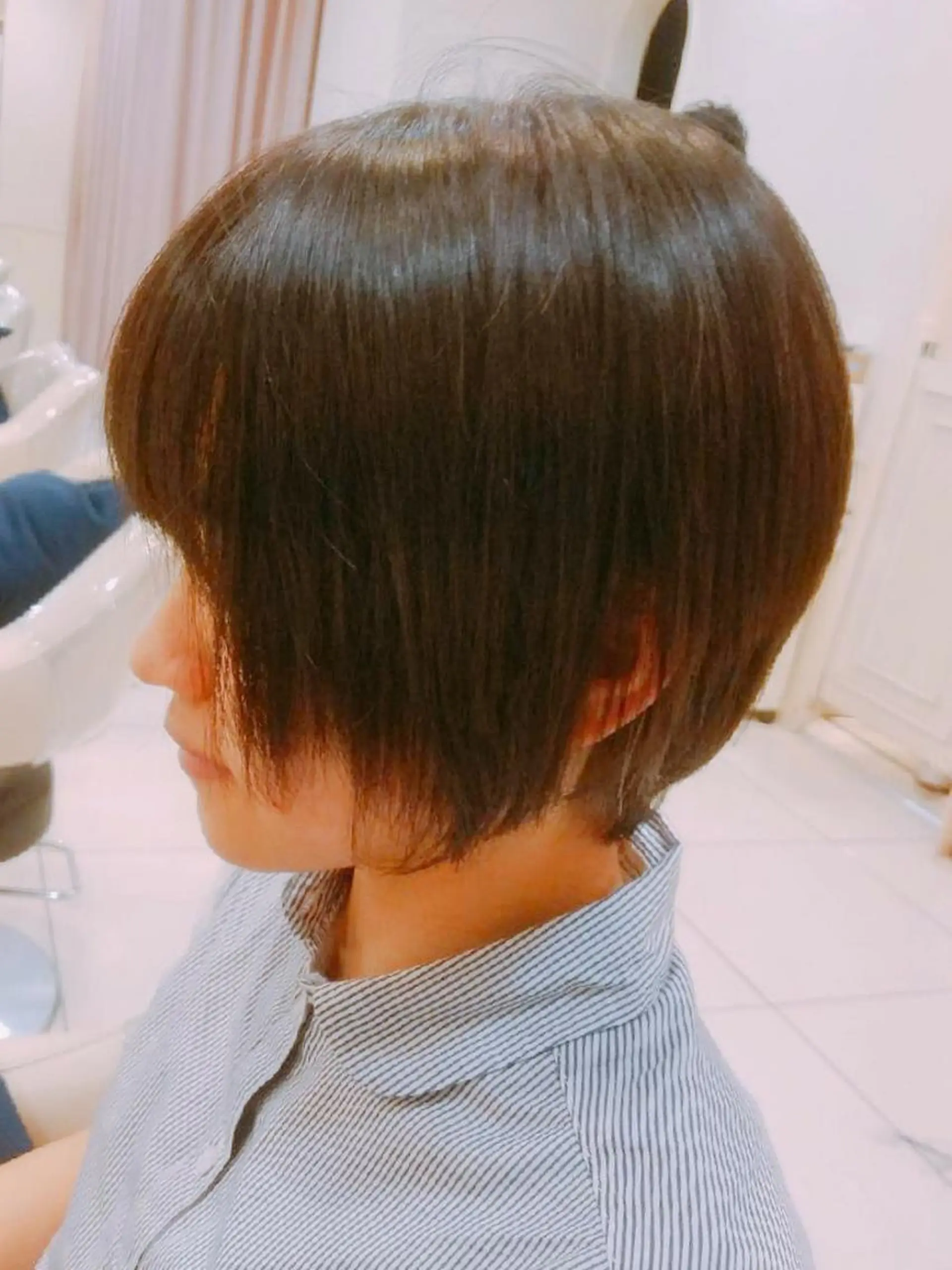 ショート 顔周りカット ショートヘア なかむら まいのヘアスタイル