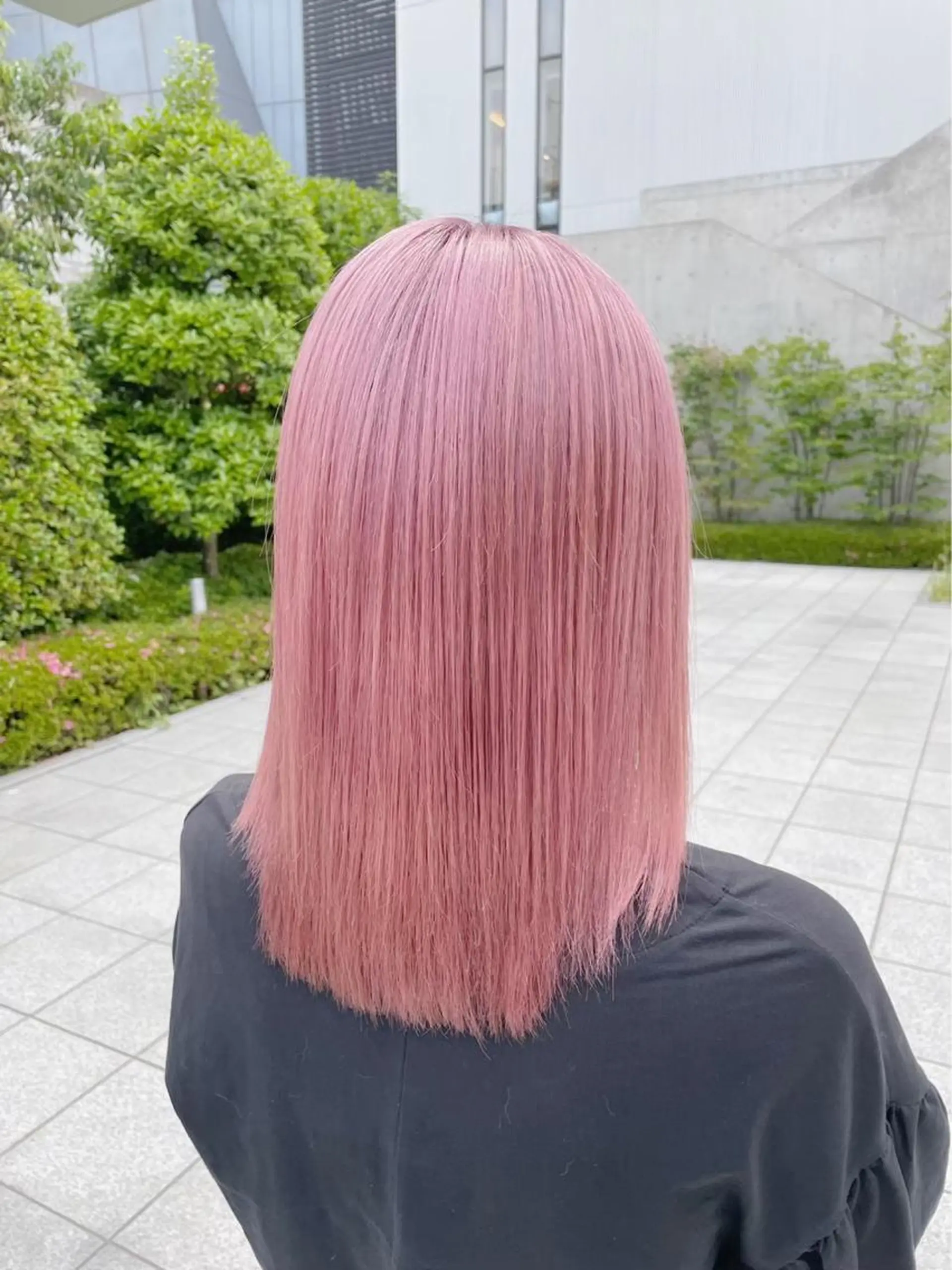 セミロング カラー ヘアアレンジ アッシュ アッシュグレー アッシュグレージュ バレイヤージュ ミストバング Bob＆ハイトーン 専門家CHIHIROのヘアスタイル