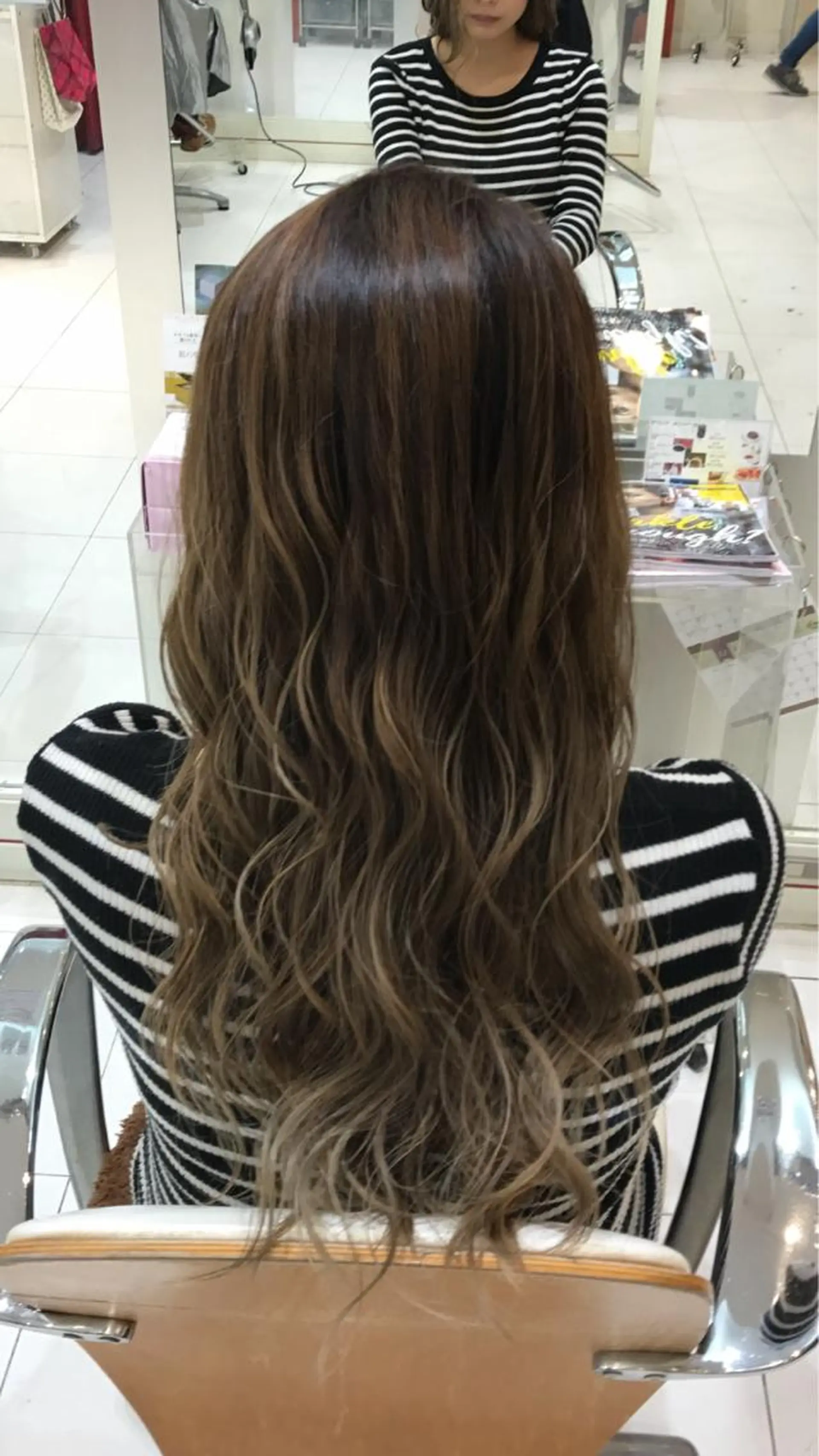 セミロング カラー カット トリートメント D.log 大和西大寺店所属・川崎 雅大のヘアスタイル