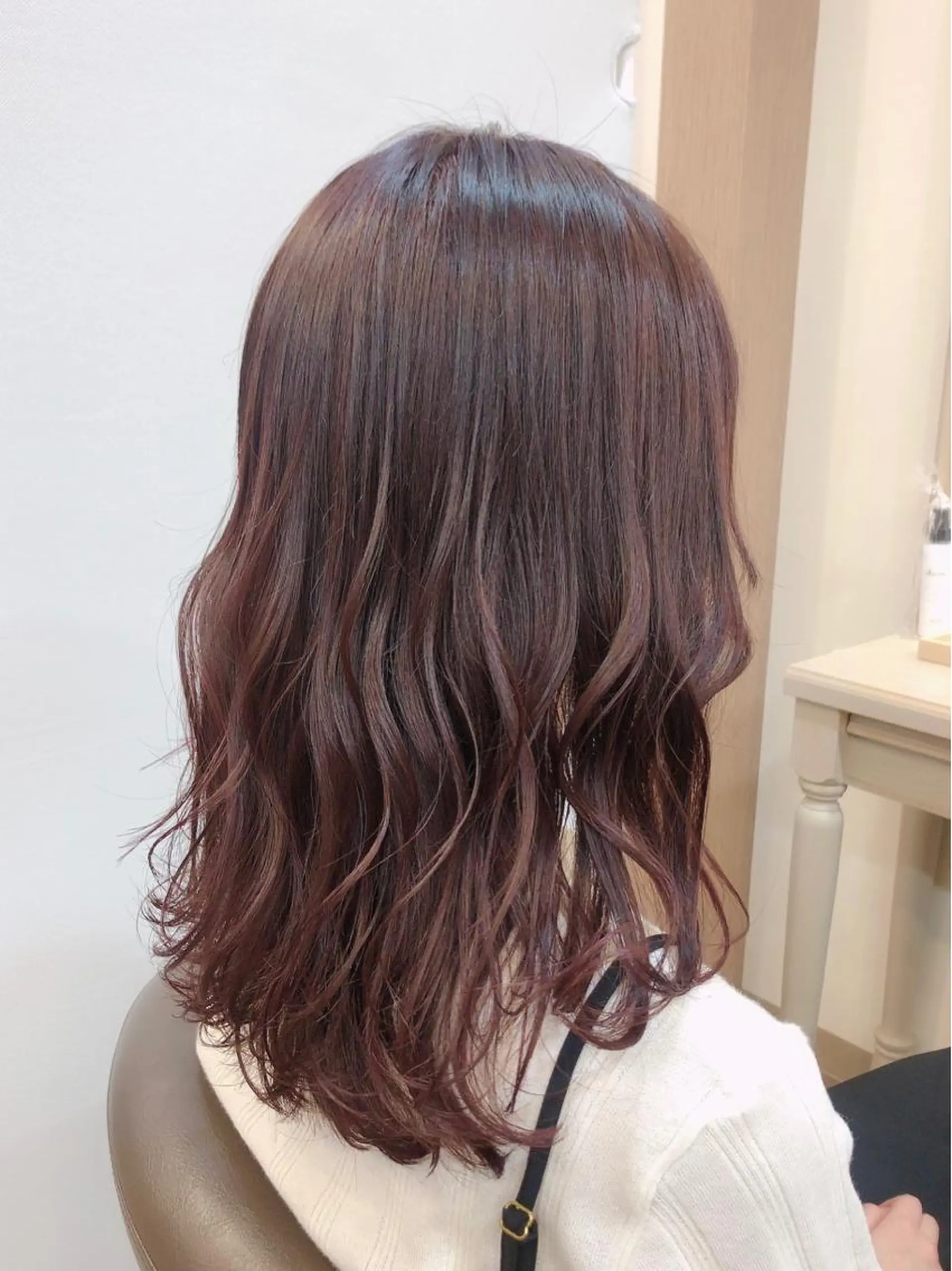 ミディアム カラー イルミナカラー ピンクカラー カット ヘアカラー 尚平 髪質改善 大人のデザインカラーのその他イメージ