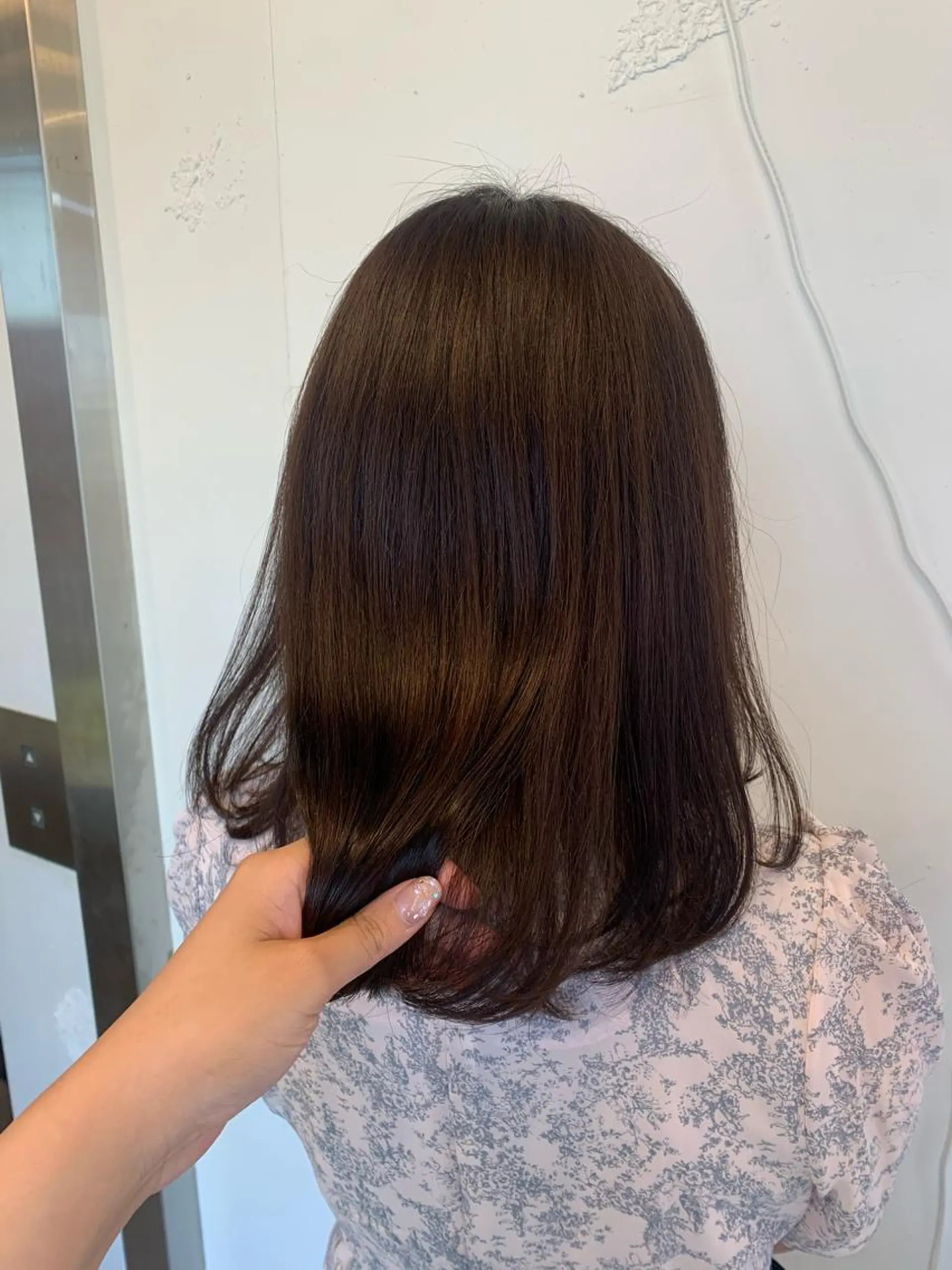 ミディアム カラー グレージュ ラベンダーカラー ラベンダーグレージュ ラベンダーグレー カット ヘアカラー 藤間 帆乃夏（とうまほのかのヘアスタイル