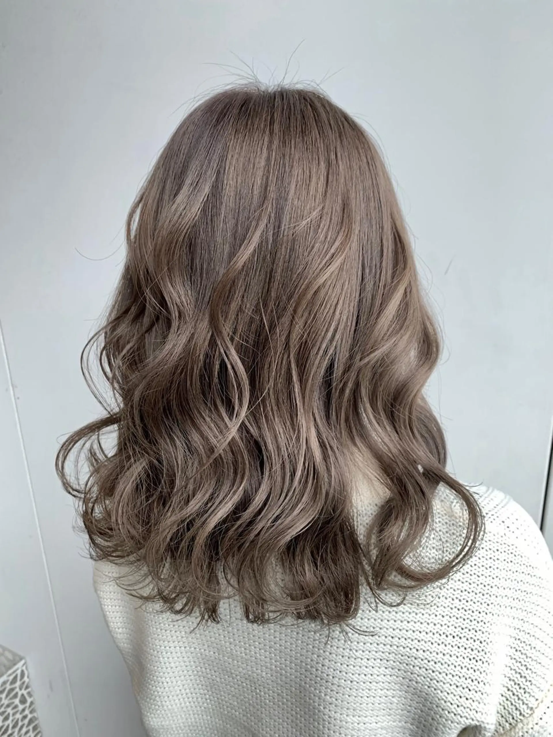 ミディアム カラー ダブルカラー グレージュ カット ヘアカラー Remore所属・中塚 義人のヘアスタイル