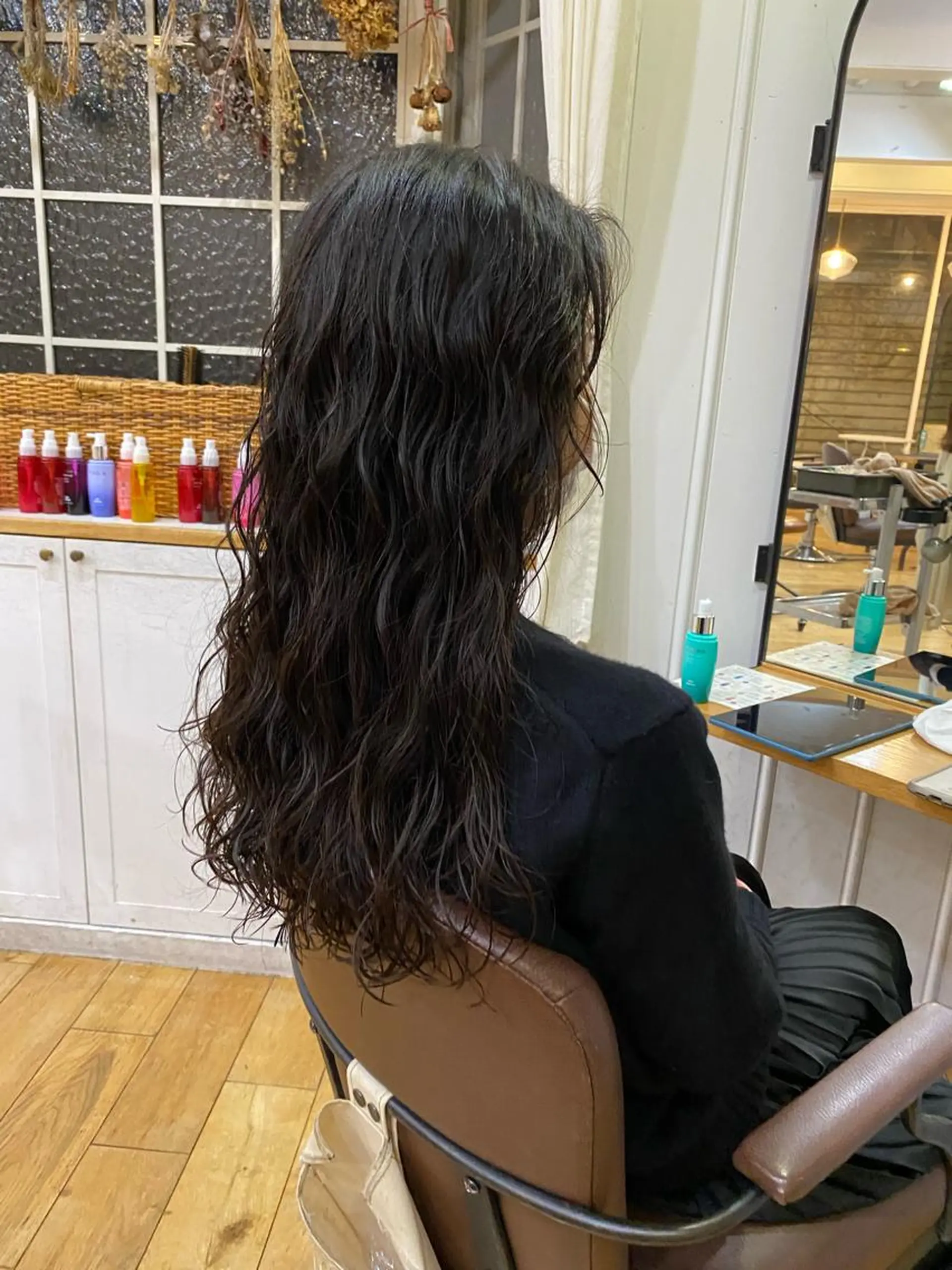 ロング パーマ カット ヘアカラー トリートメント 店長　ショート& パーマ　坂本のヘアスタイル