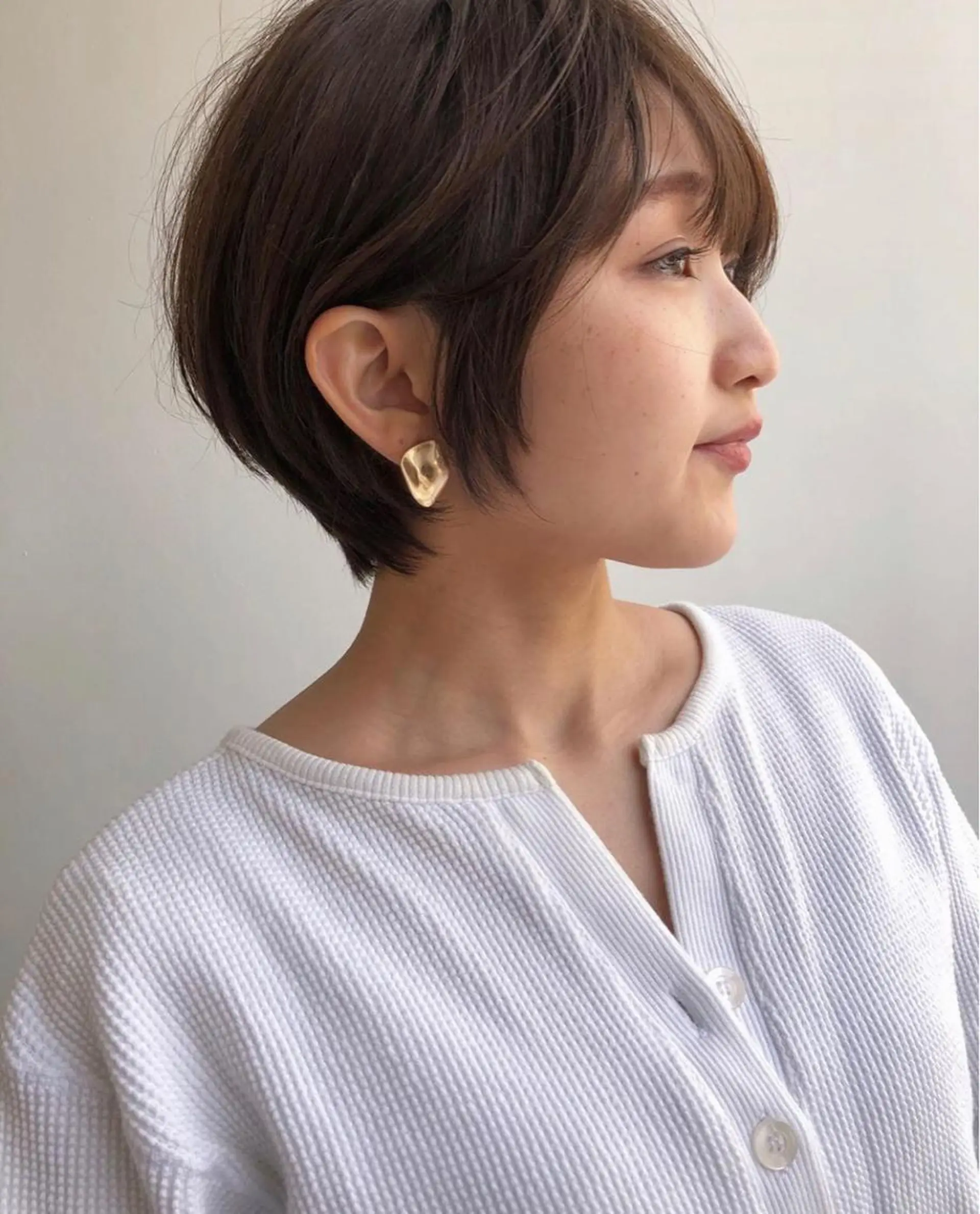 ショート カラー THE DAY所属・AKI HASHIMOTOのヘアスタイル