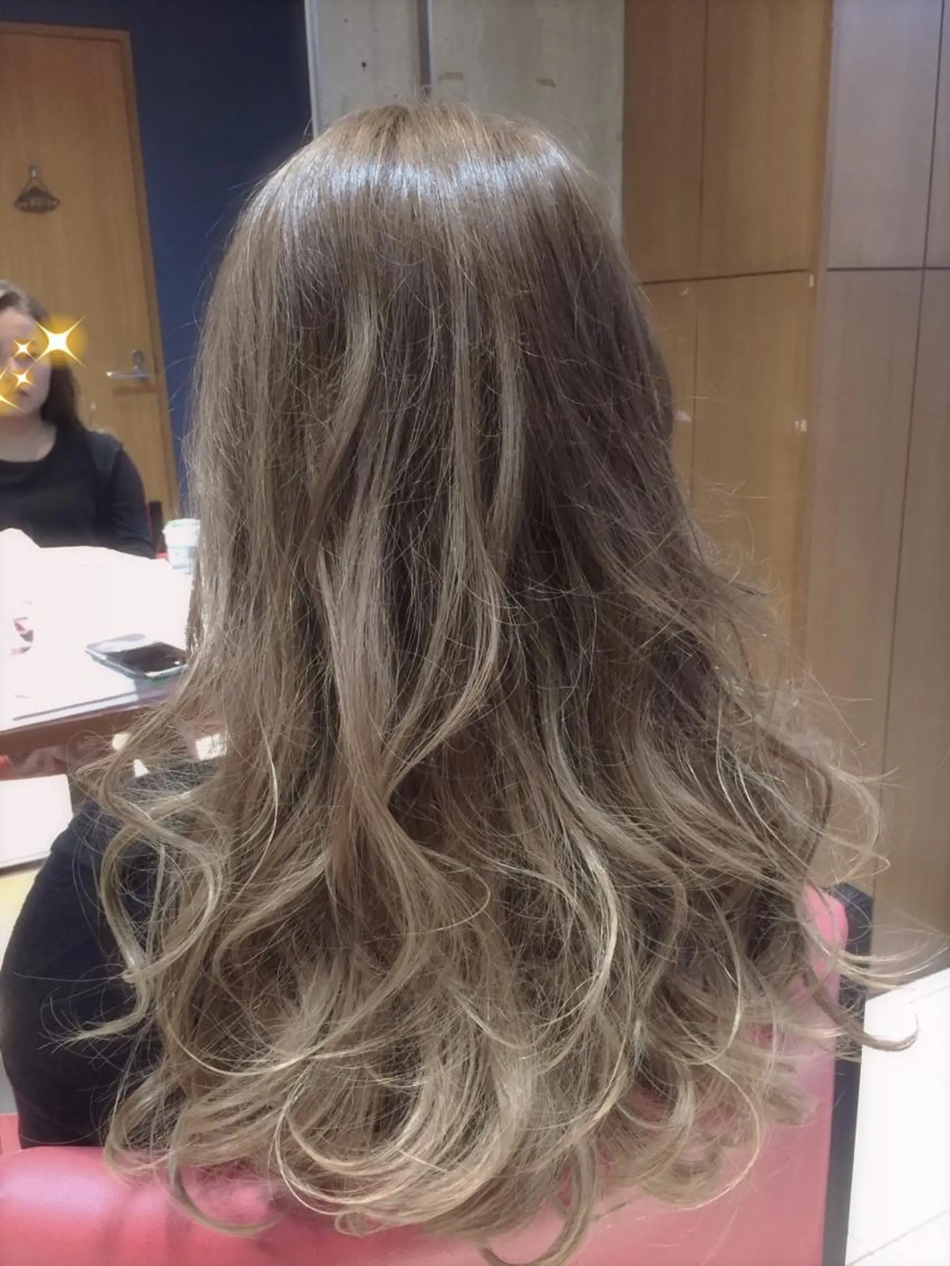 ロング 外国人風カラー ラカスタ ヘアスタイリストクラブ所属・浅見 健治のヘアスタイル