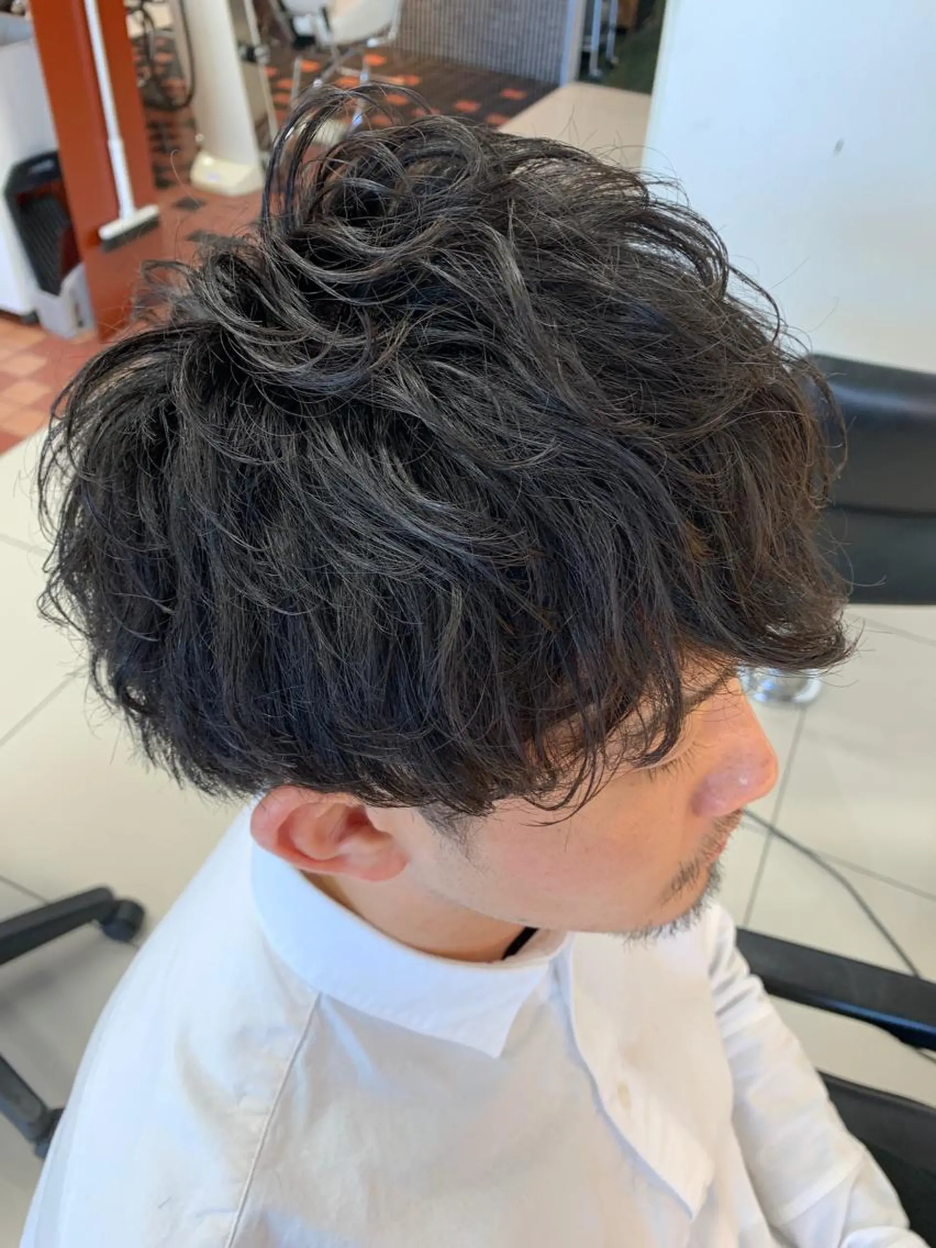 ショート パーマ メンズ カット パーマ カルマ・ニュアンス パーマ　須田龍世のヘアスタイル