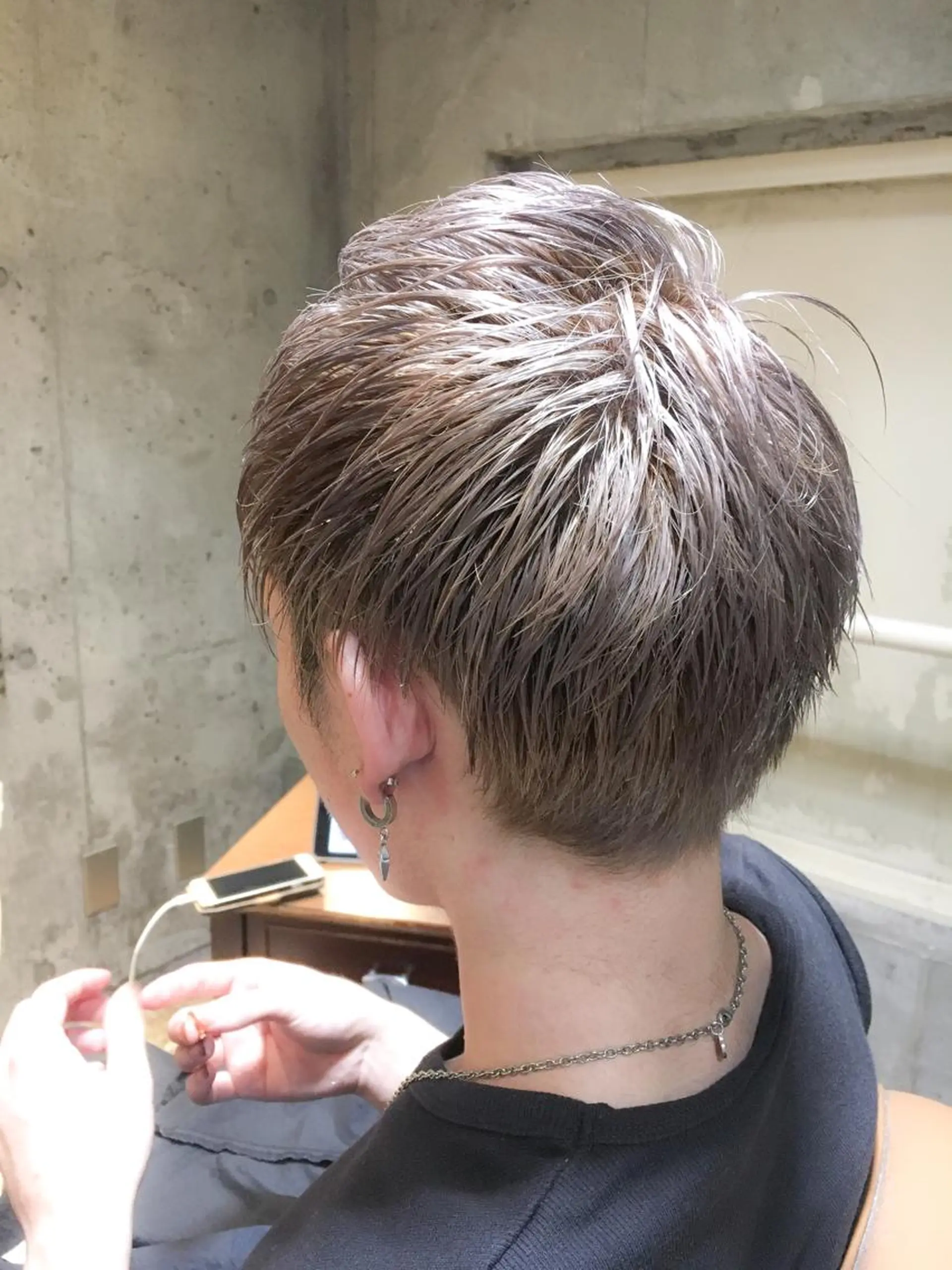 ショート カラー グレージュ 北條 優輝のヘアスタイル