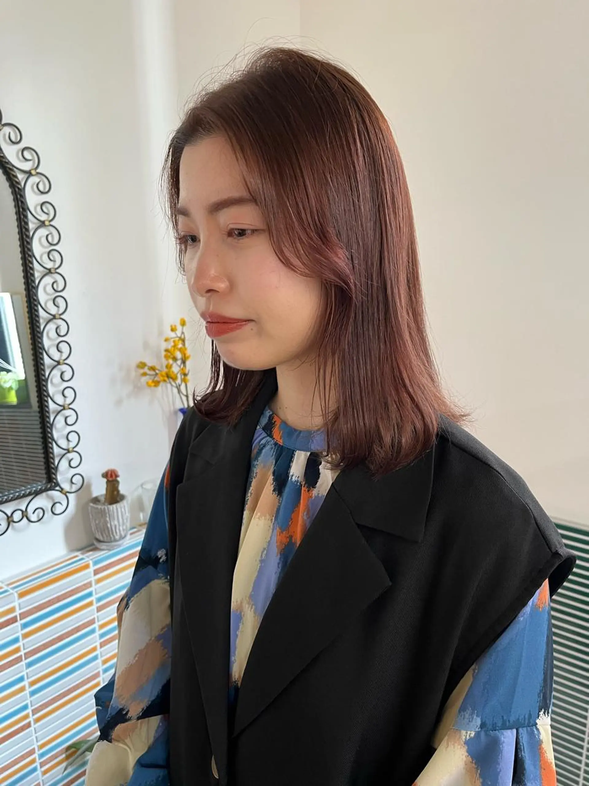 ミディアム カラー ブラウンカラー カット ヘアカラー トリートメント 🩷ハイトーン透明感 レイヤー🩷ユリカのヘアスタイル