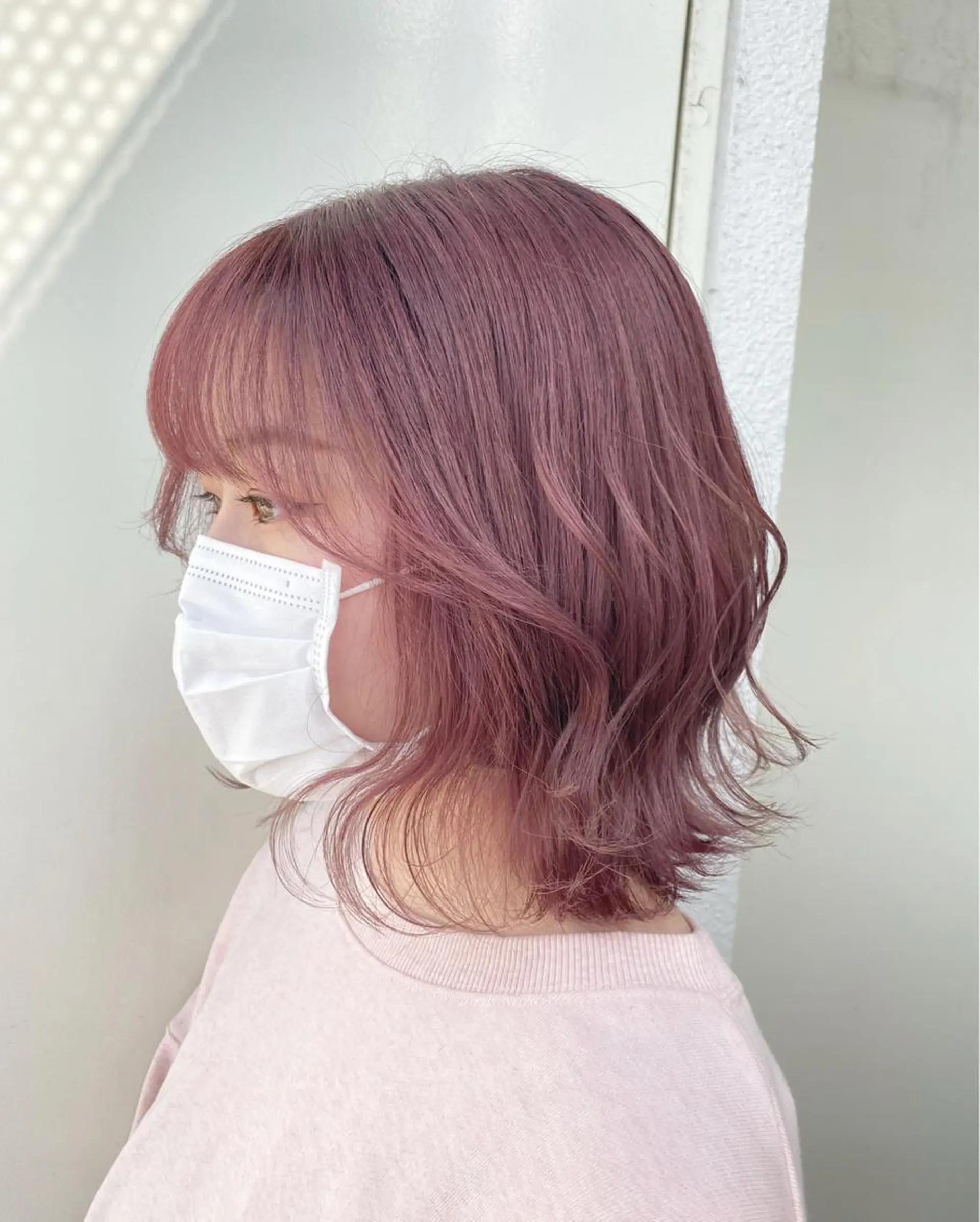 ミディアム カラー ヘアカラー 韓国ヘア顔周りカット 艶髪ベージュtamaのヘアスタイル