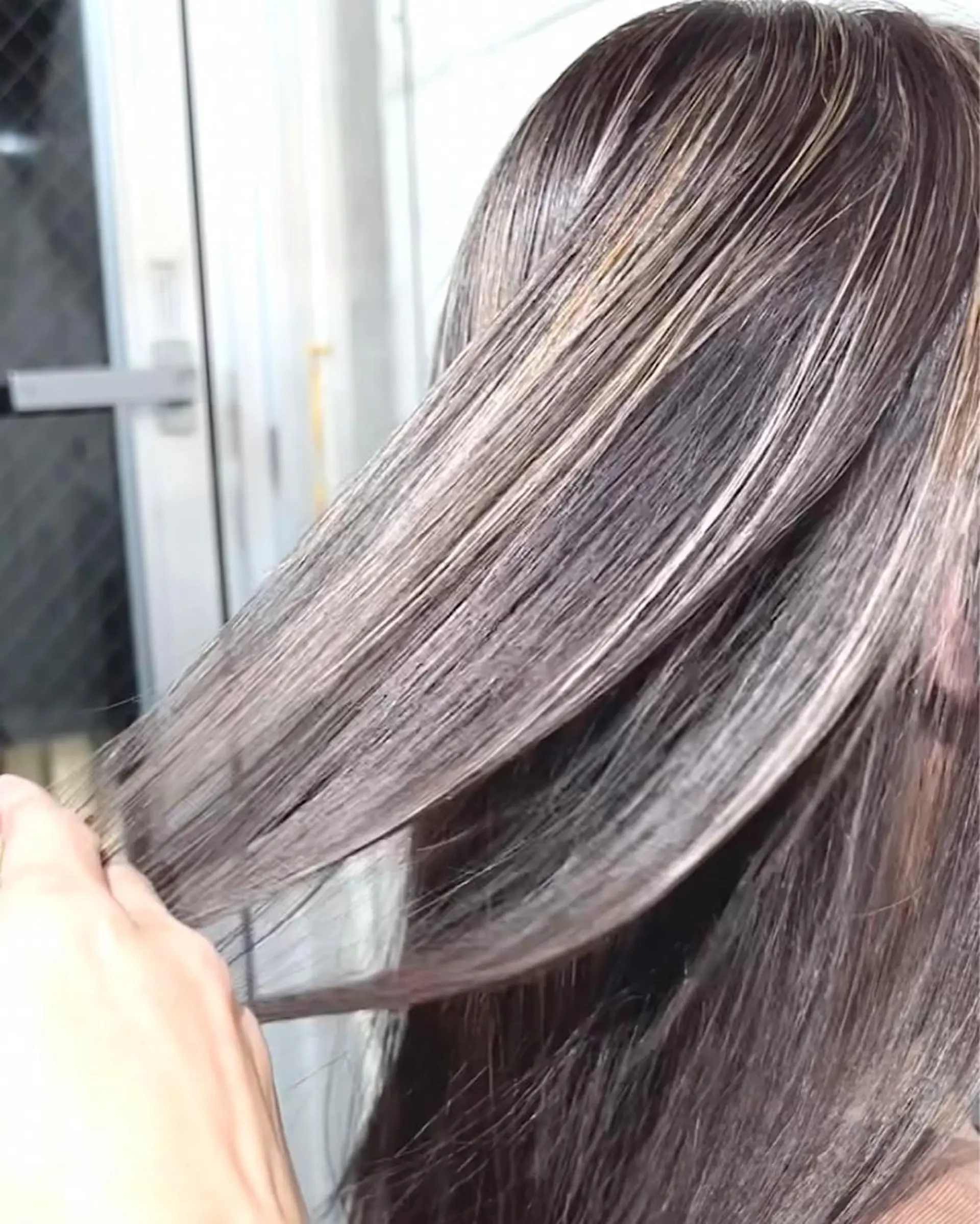 ミディアム WISTERIA ANNEX 銀座【ウィステリア アネックス】所属・髪質改善 スペシャリストのヘアスタイル