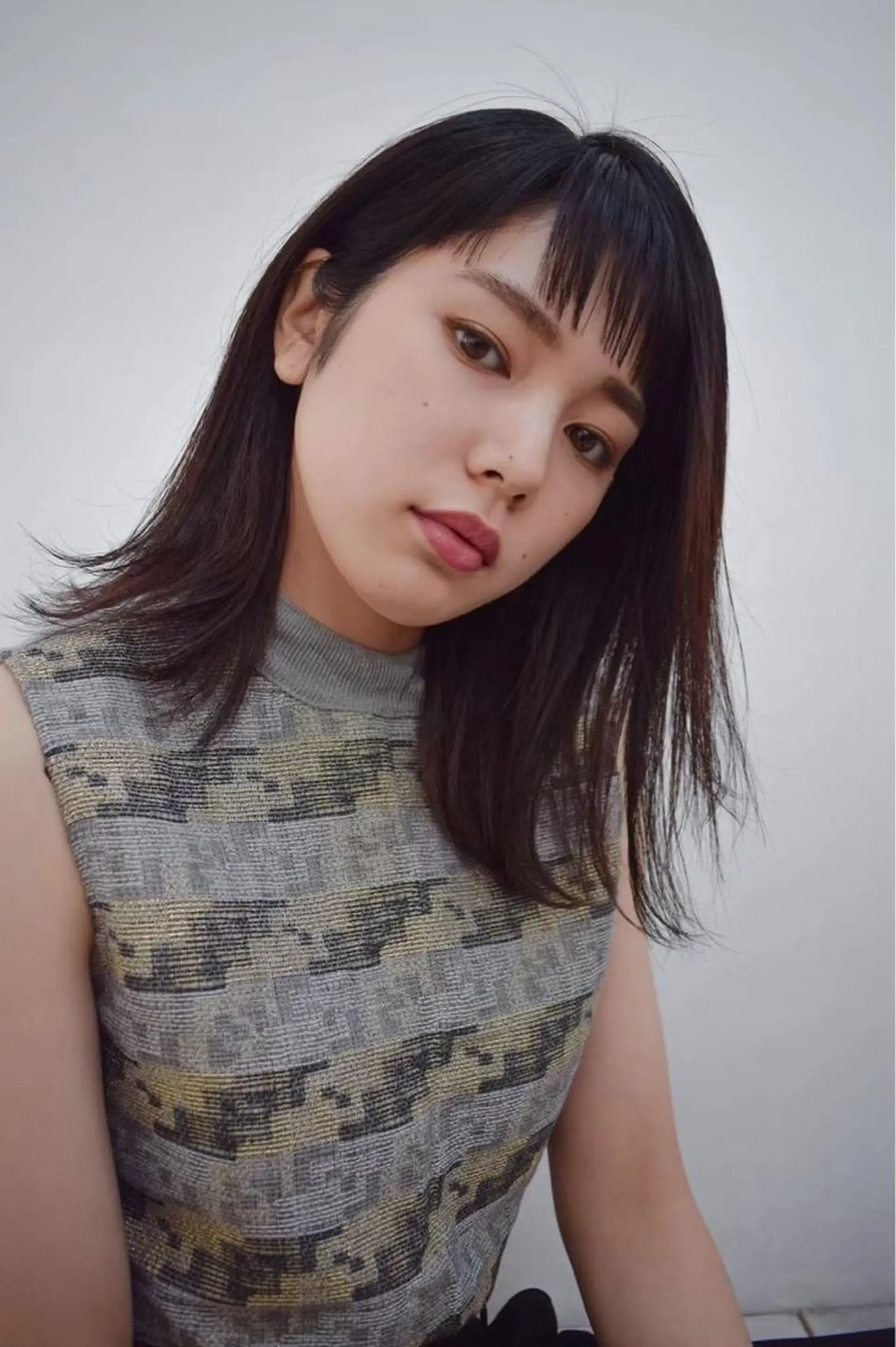 セミロング 山川 玲奈のヘアスタイル