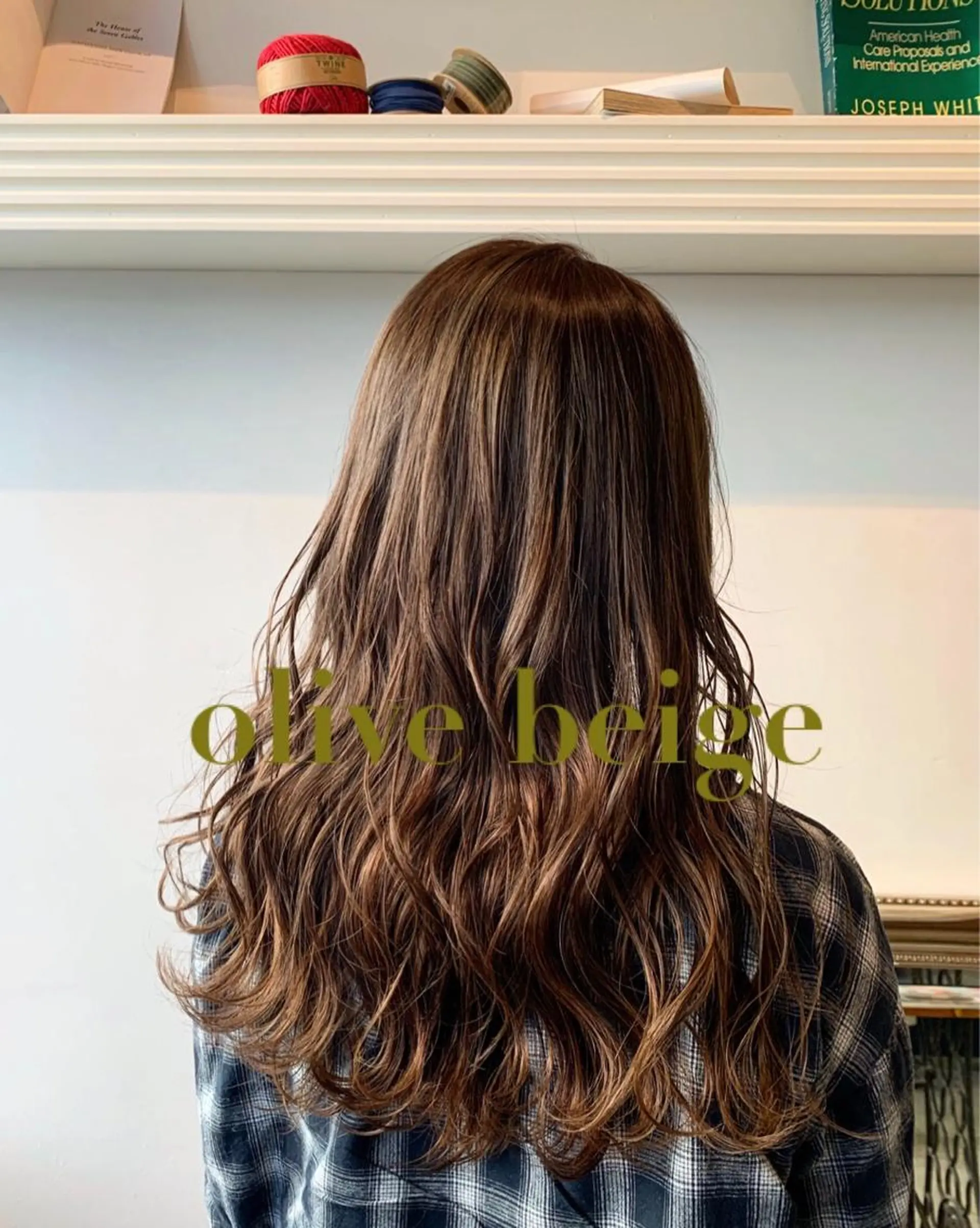 ロング カラー ハイトーン/レイヤー 💜Akaneのヘアスタイル