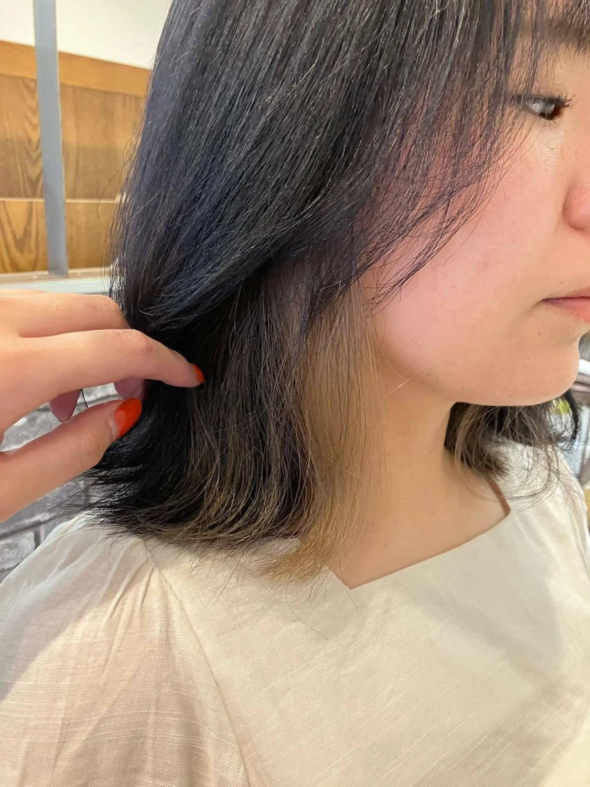 カラー イヤリングカラー ヘアカラー えばら まい/attraのヘアスタイル