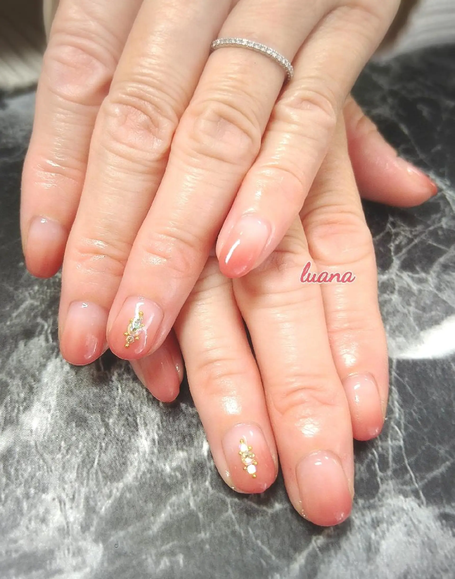 ネイル ハンドネイル LUANA  TAKAHASHIのネイルデザイン