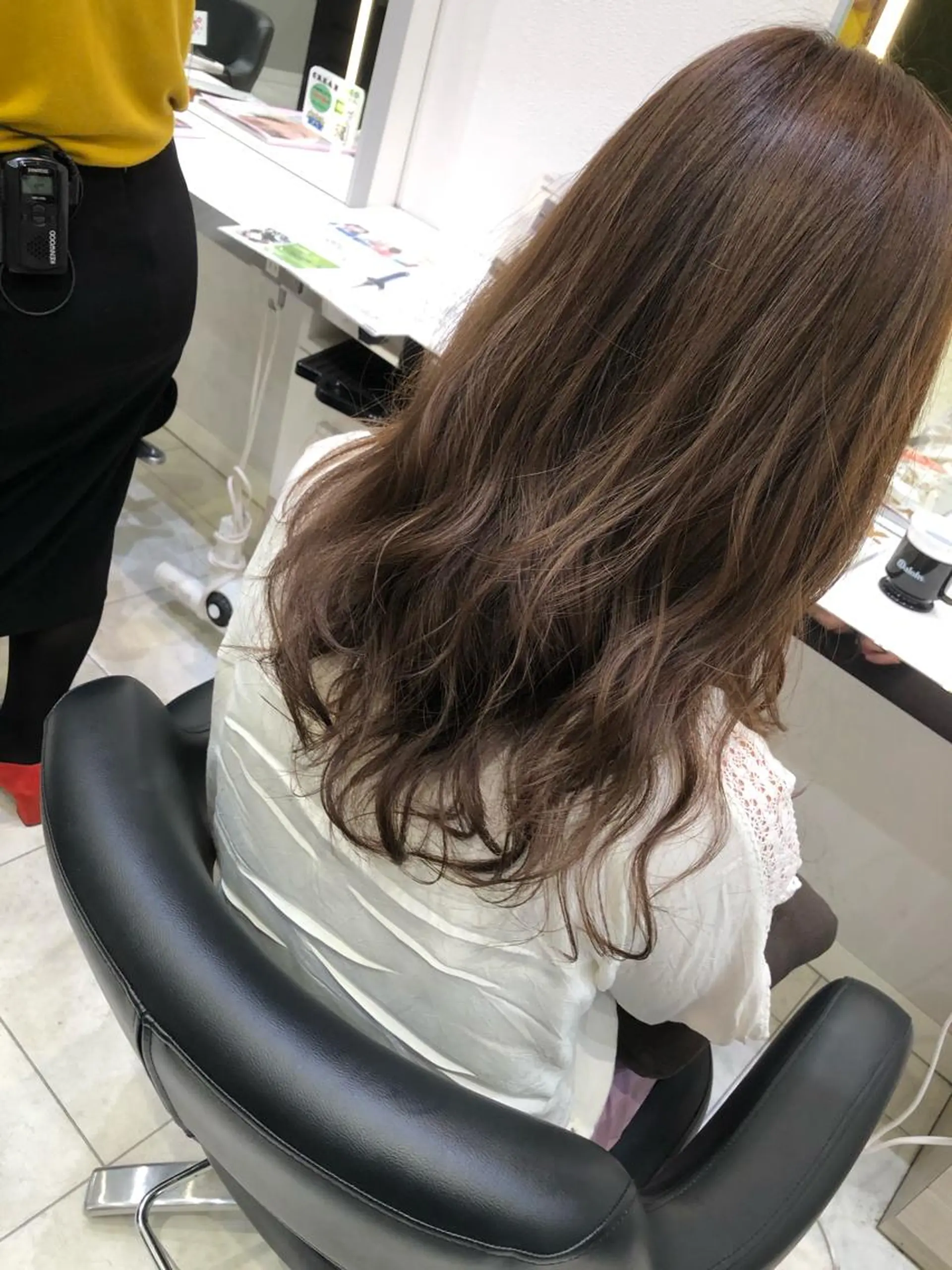 セミロング ヘアカラー トリートメント 岸 保奈美のヘアスタイル