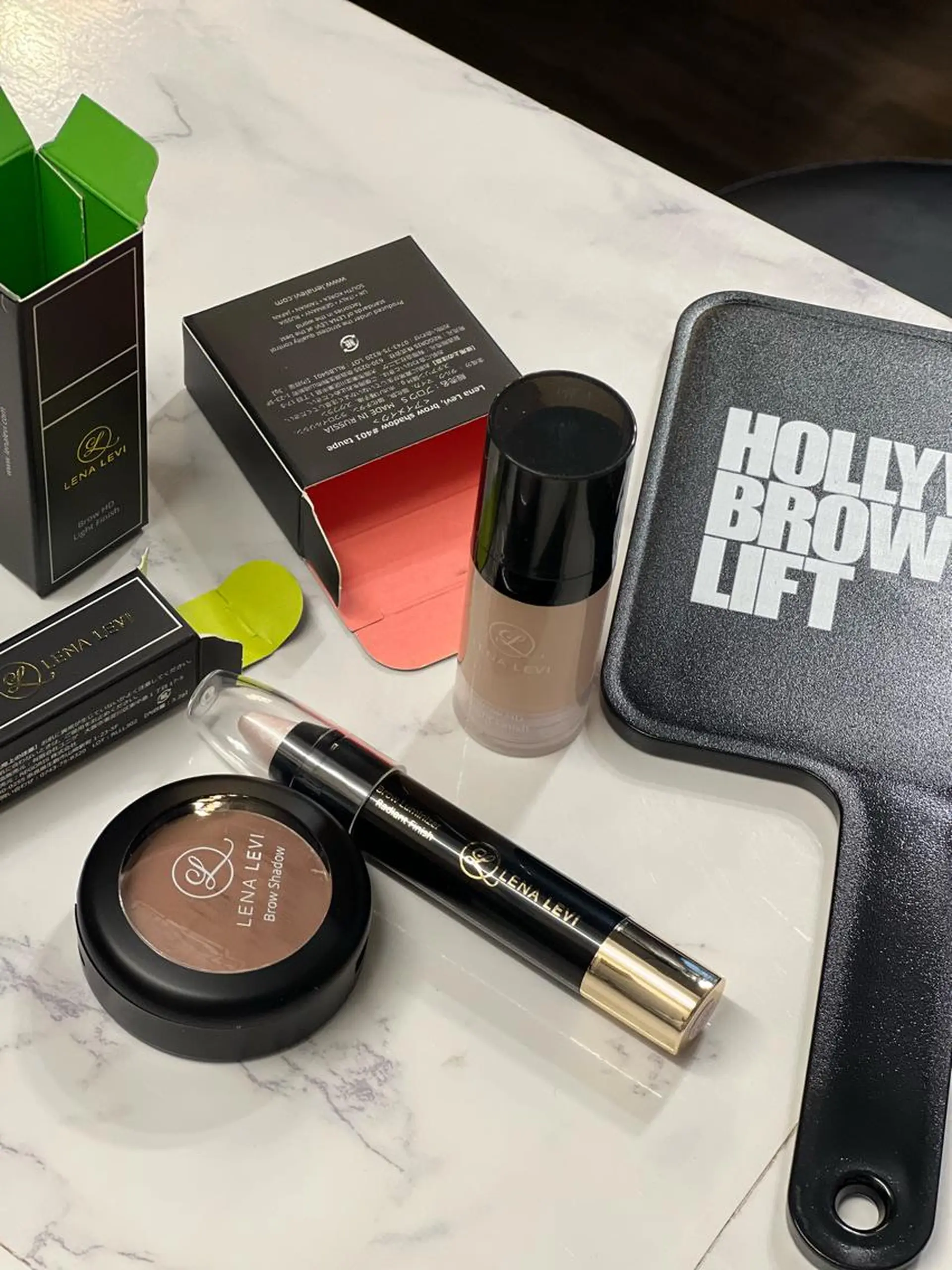 アイブロウ ハリウッドブロウリフト BEYONDWAX所属・BEYONDWAX ゆうこのエステ・リラクイメージ