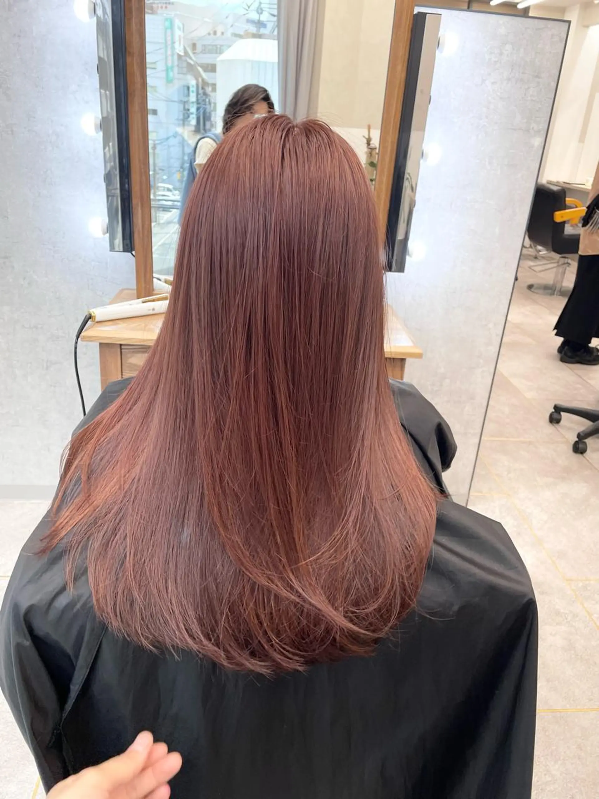 ロング カラー ピンクカラー GISEL TAKUYAのヘアスタイル