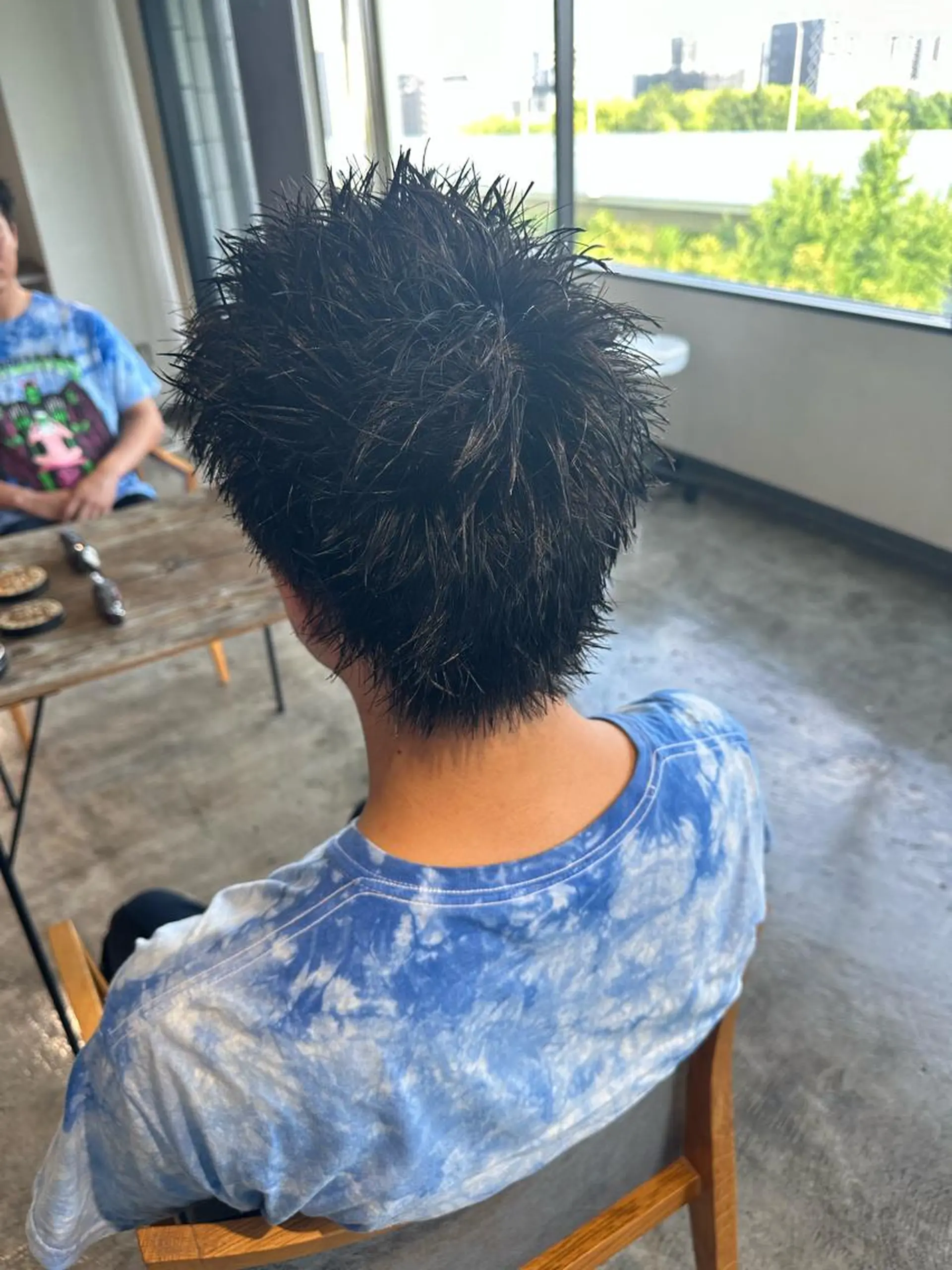 ショート メンズ メンズパーマ スペインカール スパイキーショート メンズツイストパーマ 波巻きパーマ カット 【メンズ職人】 ✂️佐藤友のヘアスタイル