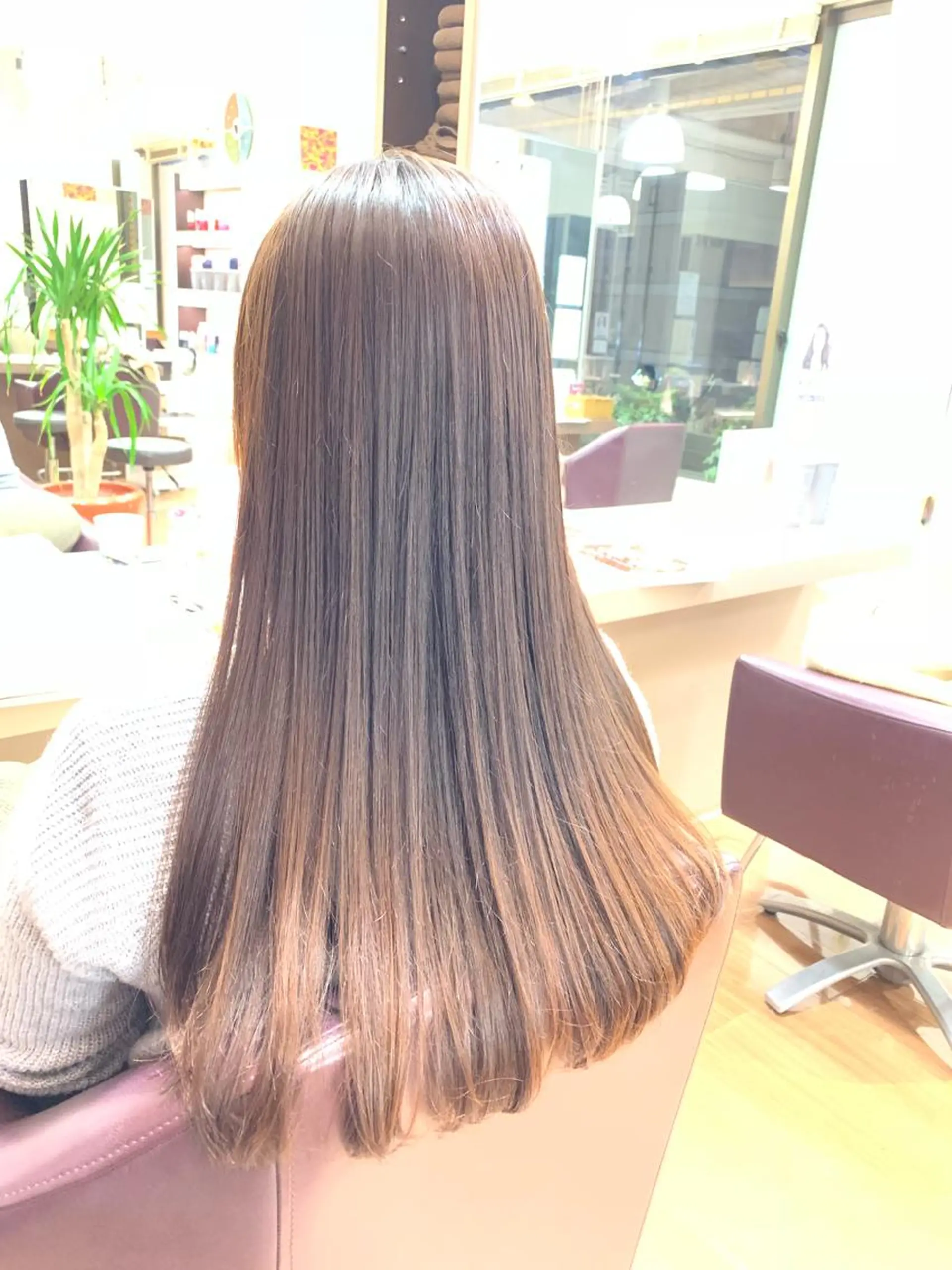 ロング サトウ レンマのヘアスタイル