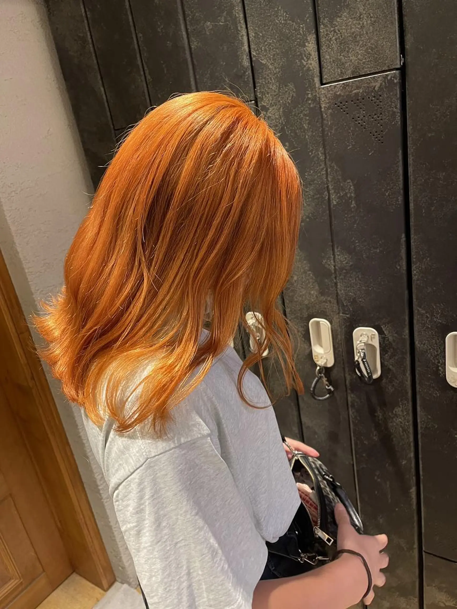 ミディアム カラー アティリー 西梅田のヘアスタイル