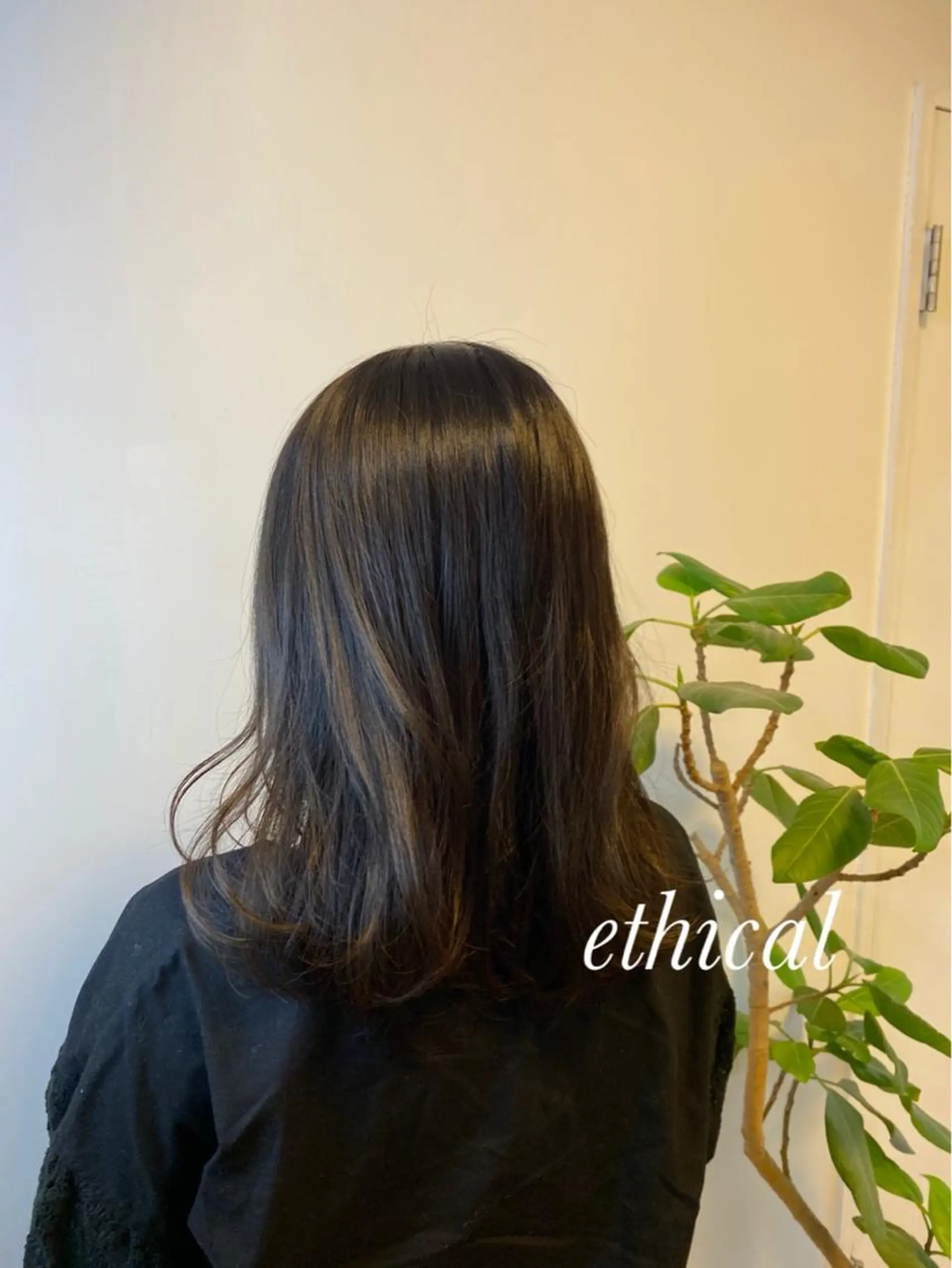 ロング カラー 【エシカル】 HOSOMIのヘアスタイル