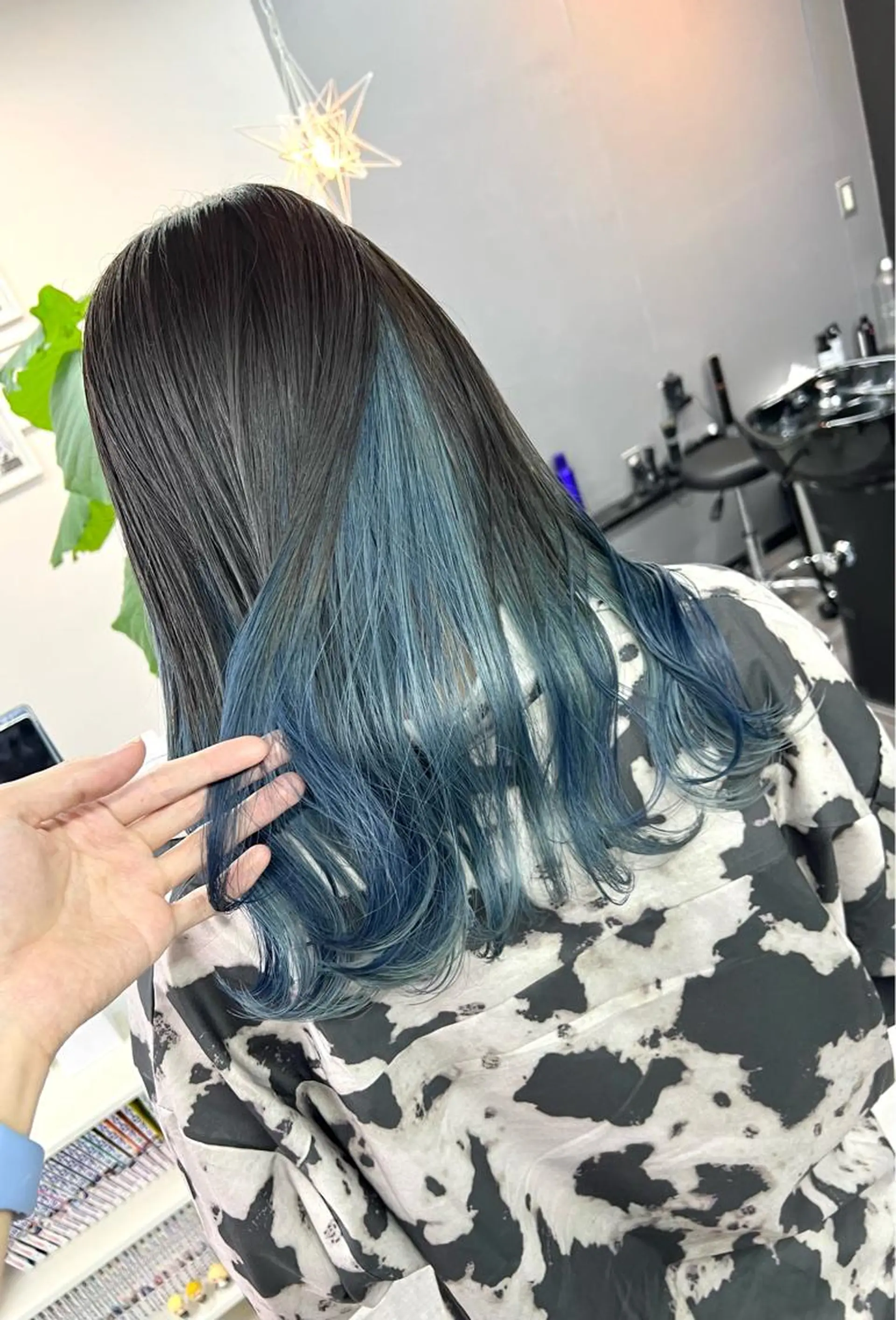 セミロング カラー 名畑 裕貴のヘアスタイル