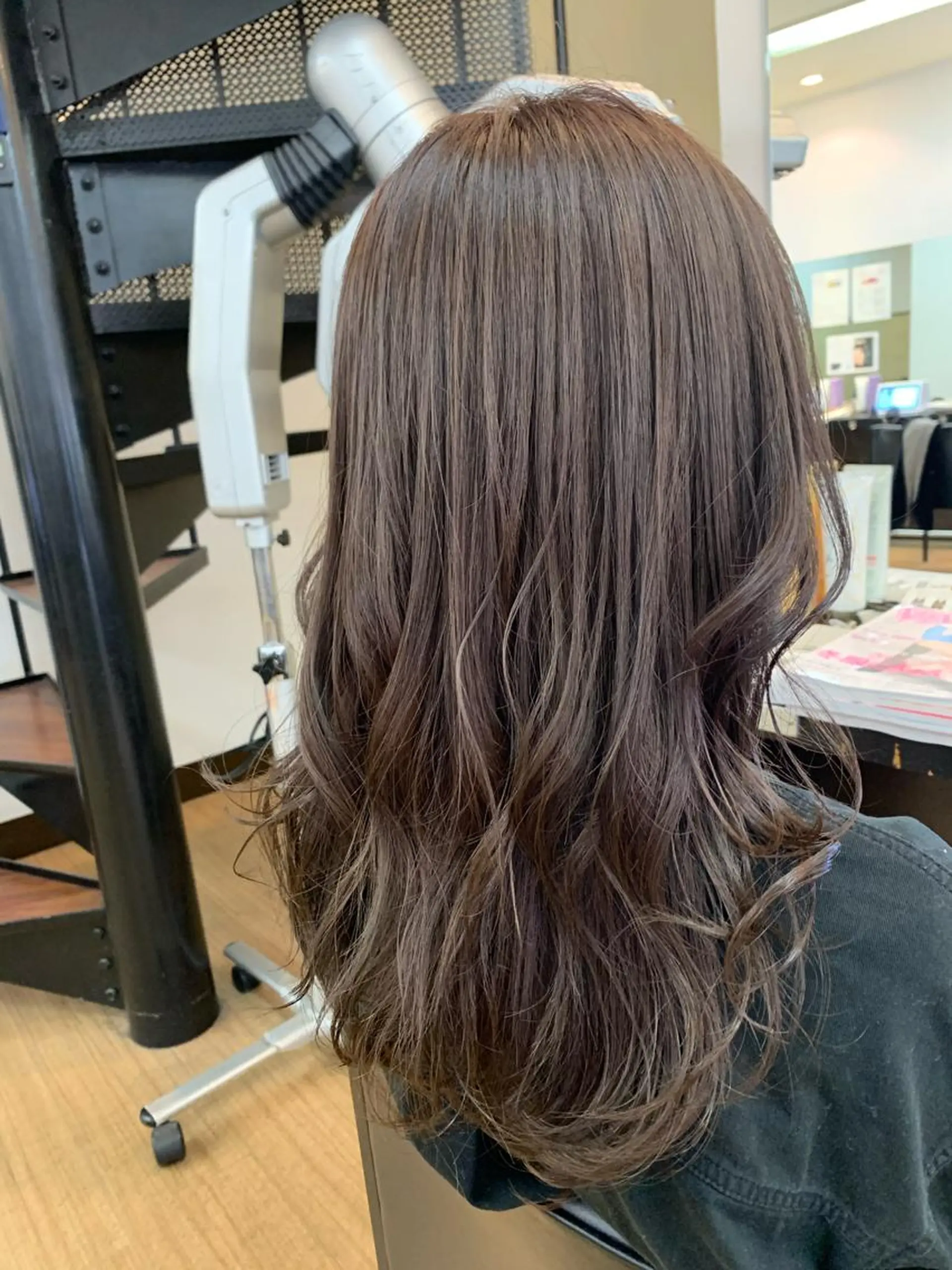 ロング カラー ベージュカラー ラテベージュ カット ヘアカラー トリートメント IORI #韓国ヘア#髪質改善のヘアスタイル