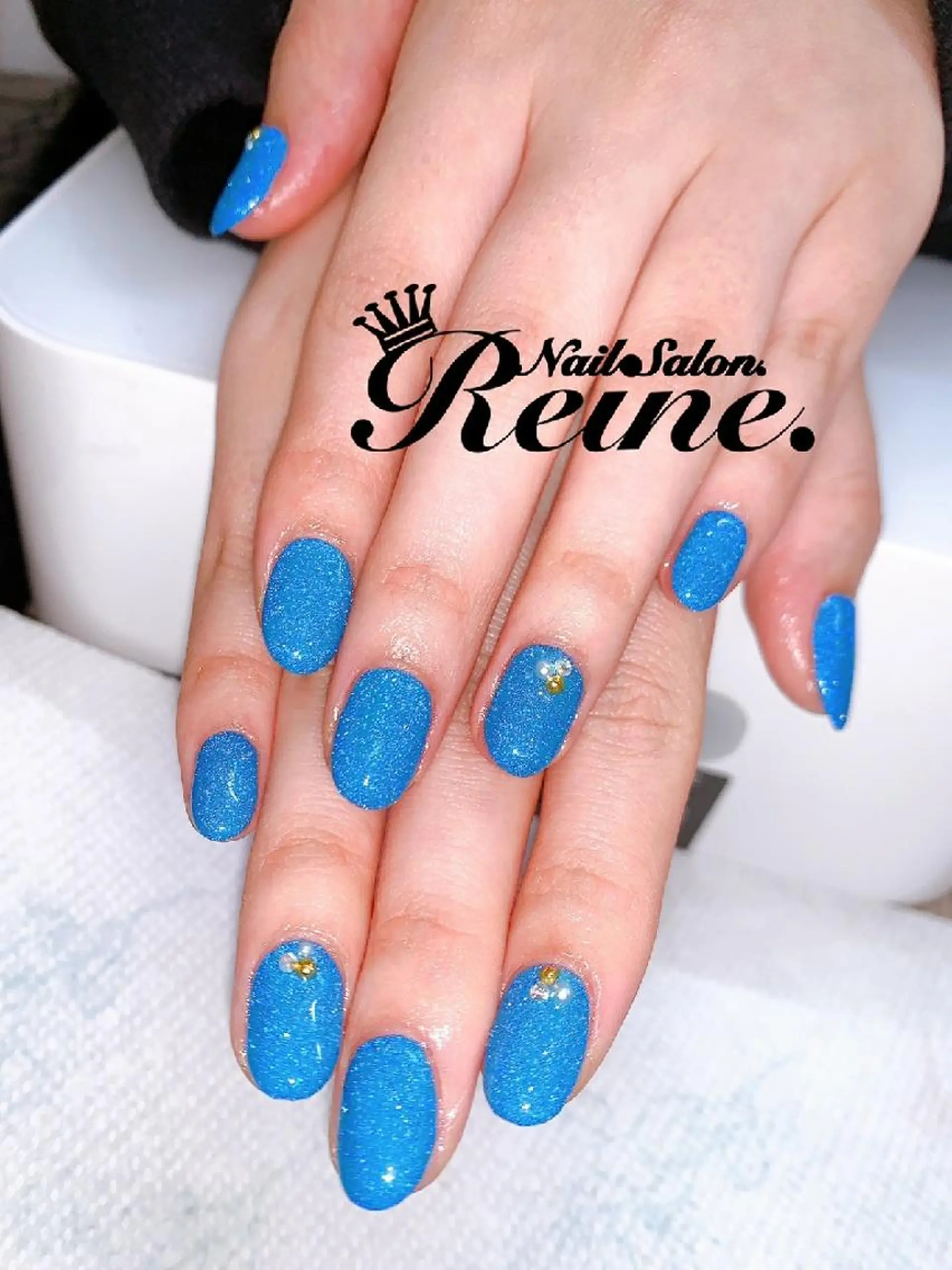ネイル ブルー フラッシュネイル Nailsalon Reine所属・玉栄 伶奈のネイルデザイン