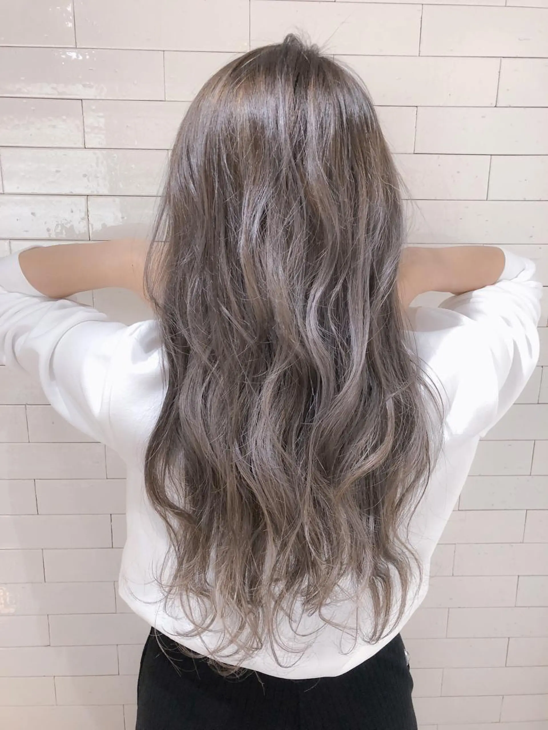 ロング カラー パーマ ヘアアレンジ アッシュ バレイヤージュ ブリーチ ケアブリーチ 透明感カラー ヘアカラー トリートメント 竹内ケンゴ🇰🇷 EIGHT藤沢のヘアスタイル