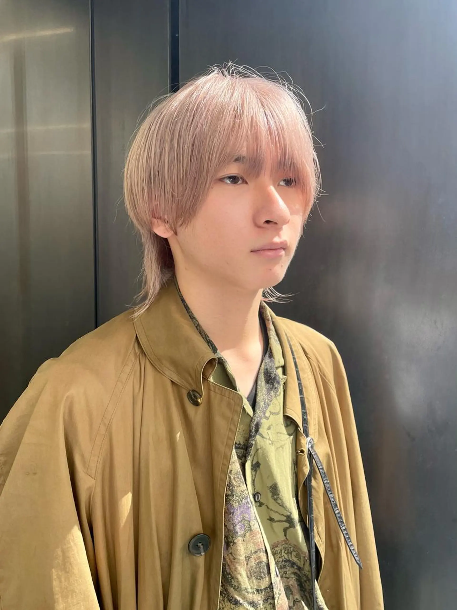 カラー メンズ カット ヘアセット ボブ・ウルフカット TAIGAのヘアスタイル