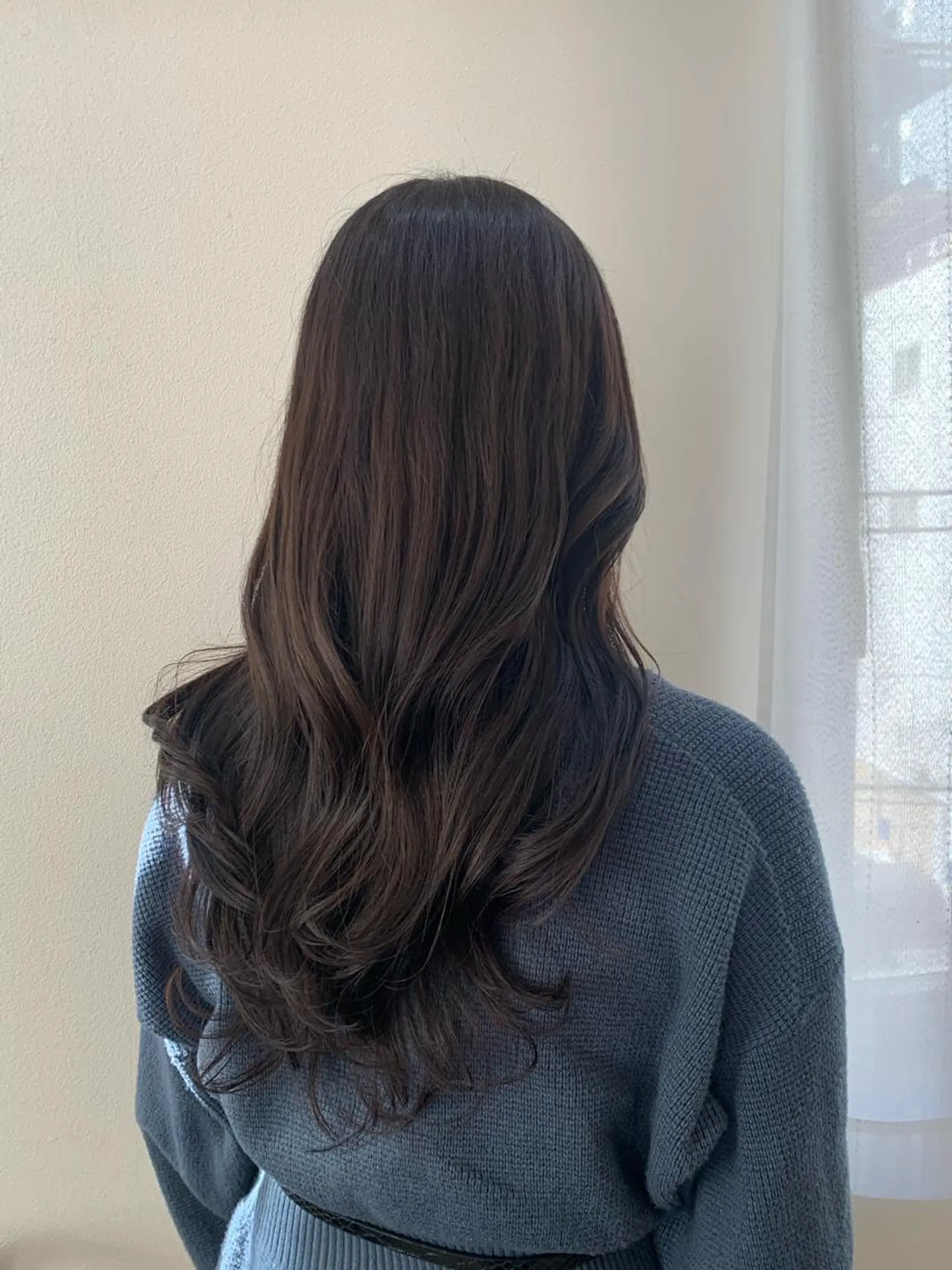 ロング カラー アッシュ アッシュブラウン ブラウンカラー 現地韓国ヘア🇰🇷 Chisaki치사키のヘアスタイル