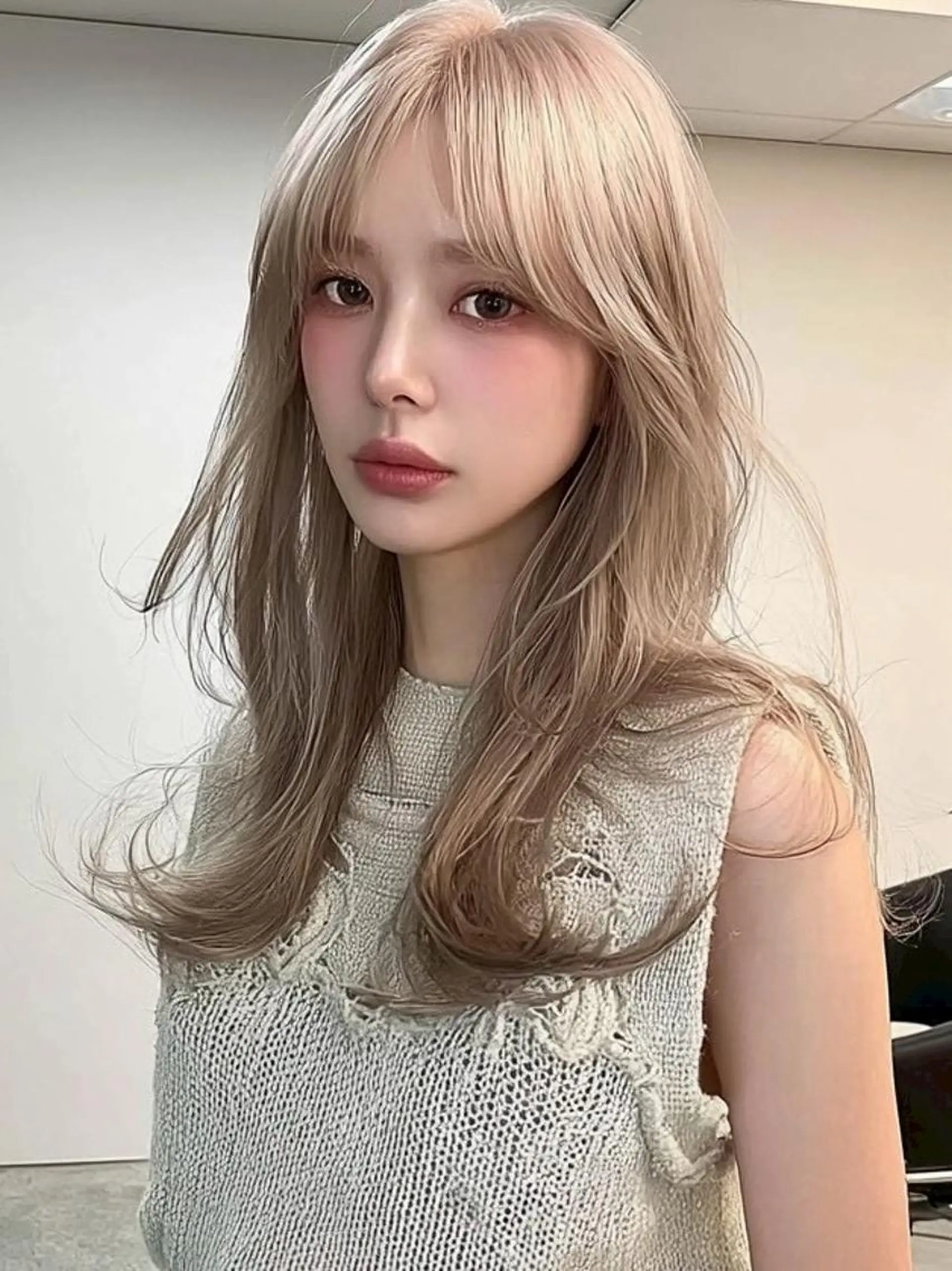 セミロング 韓国風ヘア レイヤーカット ヘアカラー 🌷HANA🌷 天王寺/ハイトーンのヘアスタイル