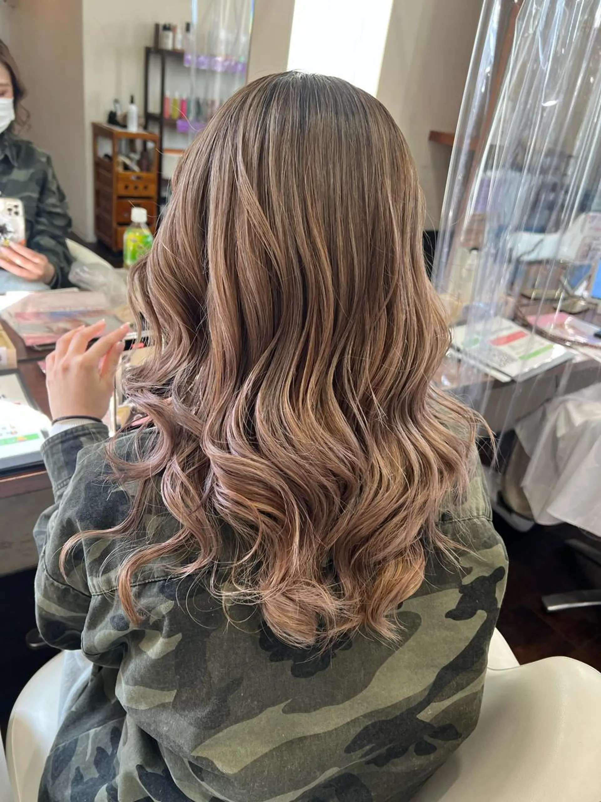 セミロング カラー ベージュカラー ハイライトカラー ハイライト カット ヘアカラー トリートメント 【豊橋・美容室】KIHACO豊橋店所属・【豊橋・美容室】 廣田健一のヘアスタイル