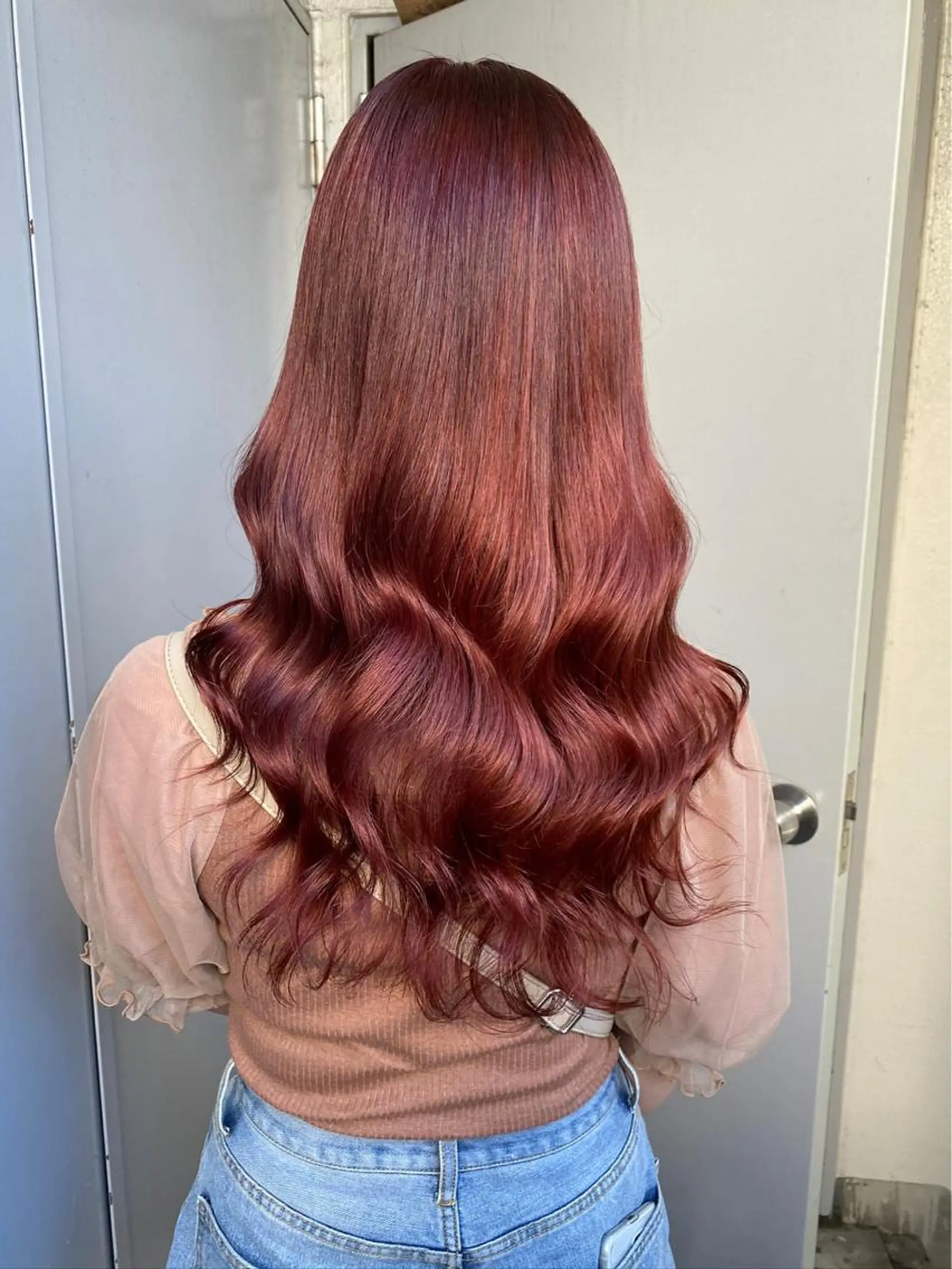 ミディアム ❤︎ワンホンガーリー なハイトーンヘア❤︎のヘアスタイル
