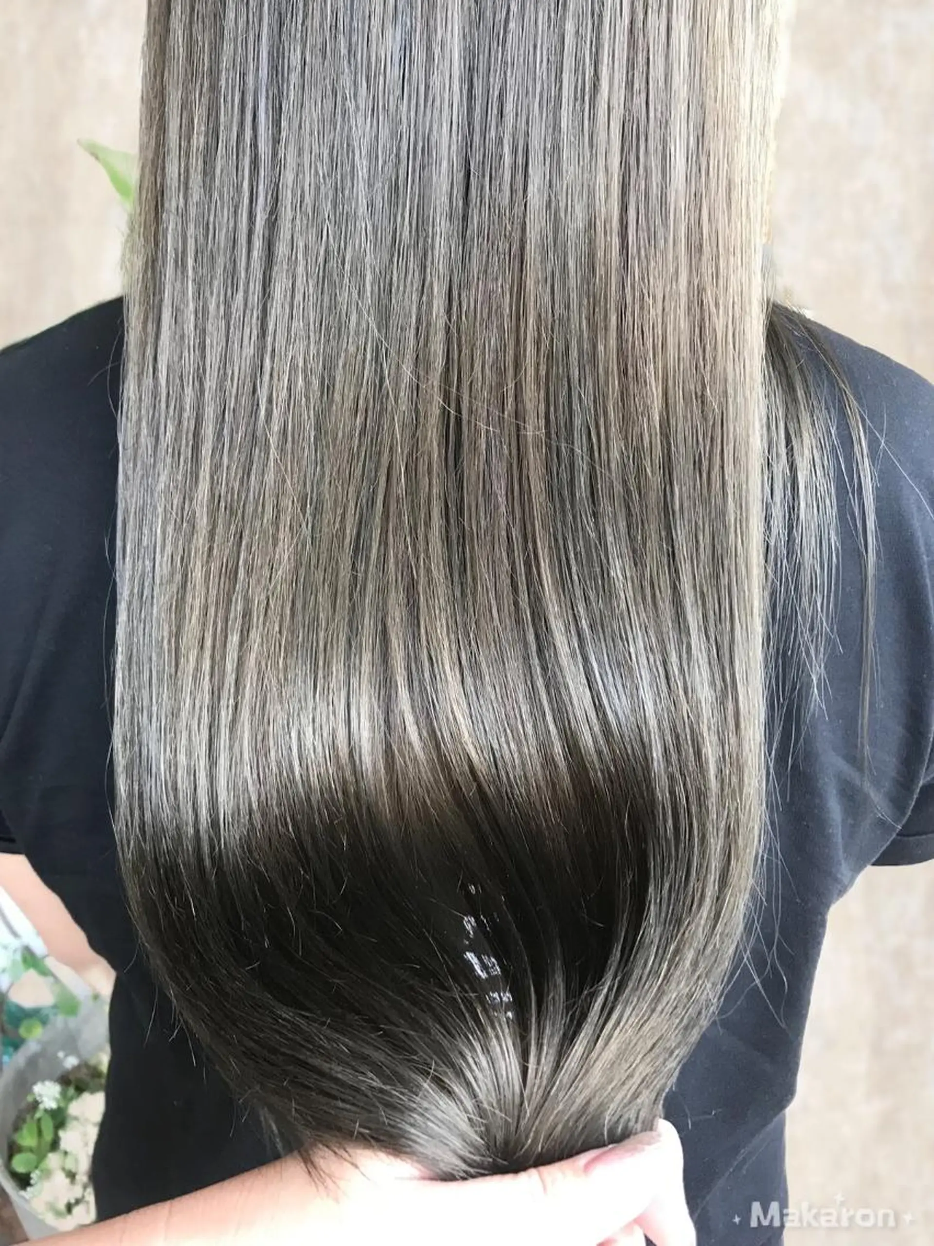 カラー ロング アッシュ シルバー シルバーアッシュ hair works raptureのヘアスタイル