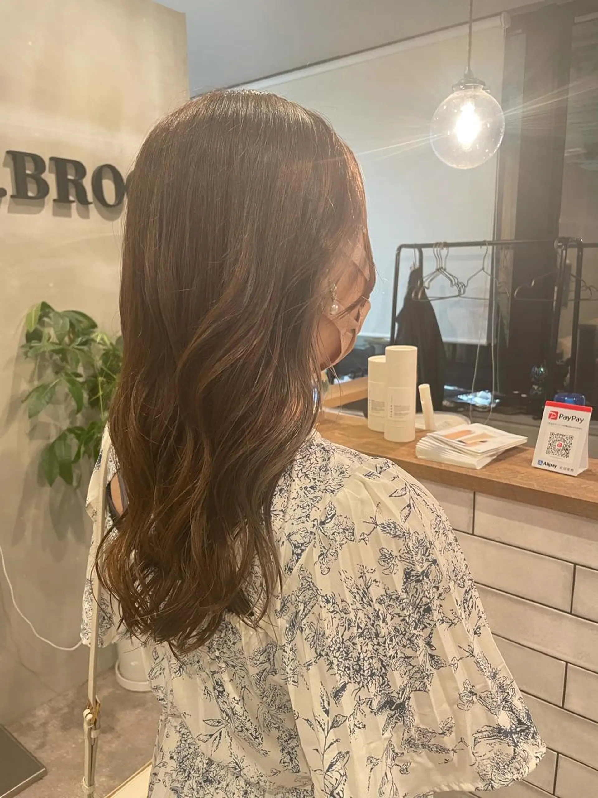 ロング カラー ベージュカラー イルミナカラー モカベージュ Men's hair salon First 中百舌鳥店所属・First なかもず 店 YUKIのヘアスタイル
