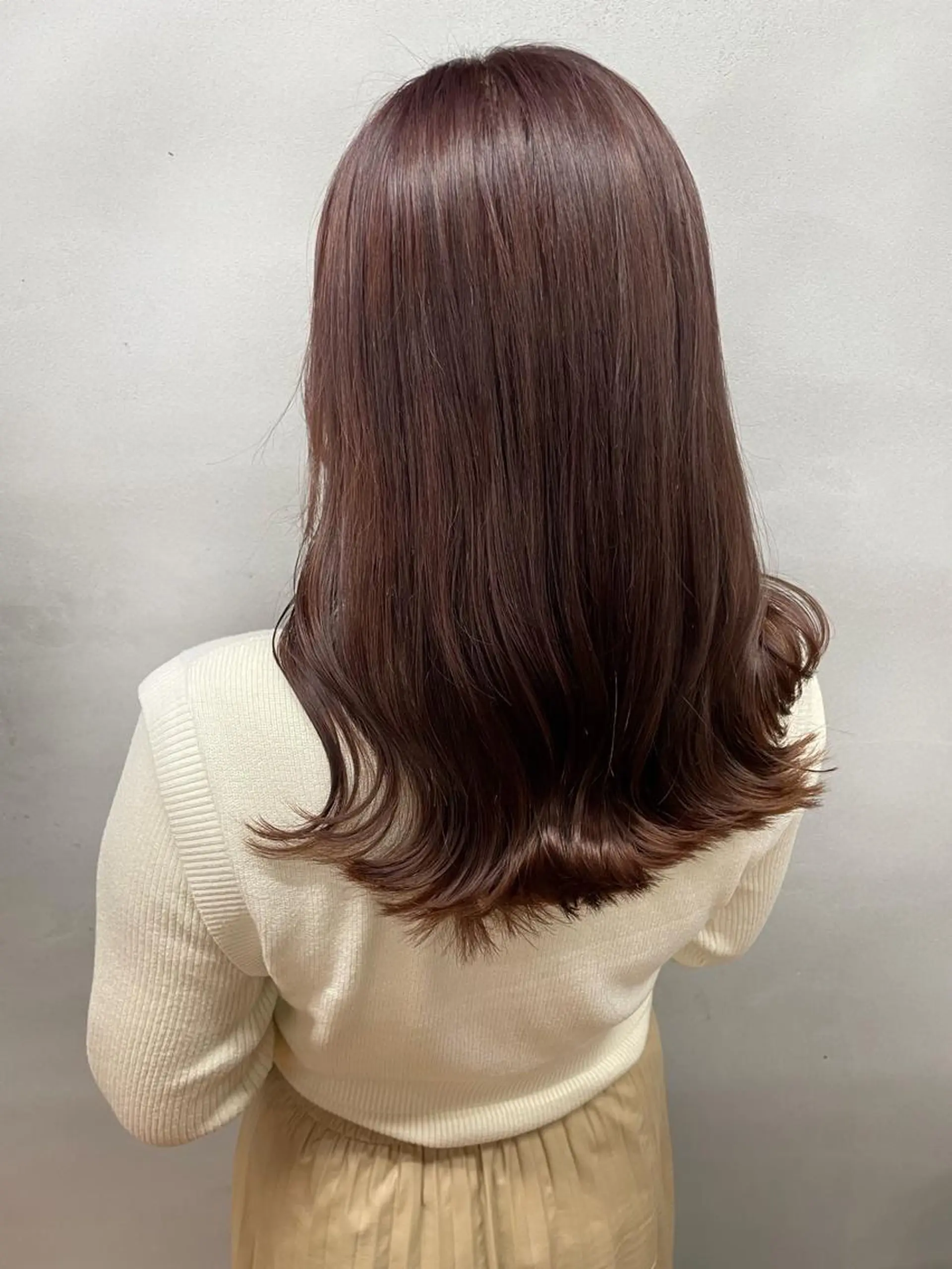 ミディアム カラー ブラウンカラー ピンクカラー ピンクブラウン カット ヘアカラー 女性リピ90%🍨 🩷佐藤みずきのヘアスタイル