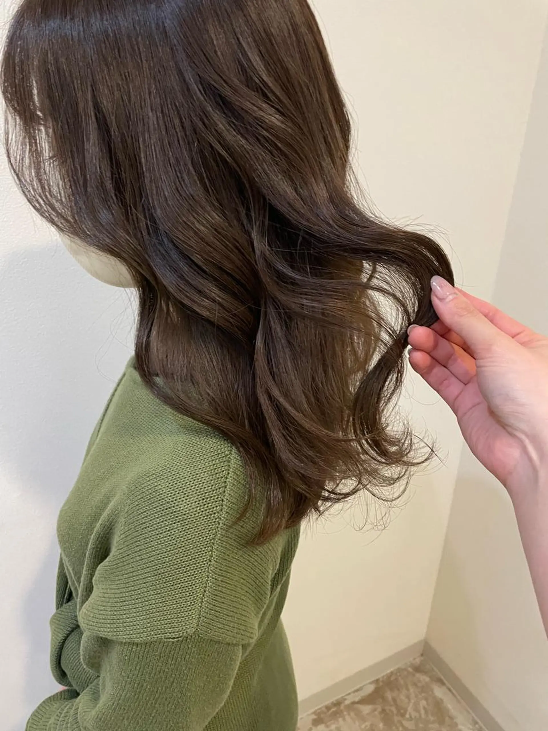 セミロング カラー カット ヘアカラー トリートメント 青山 早希🐾のヘアスタイル