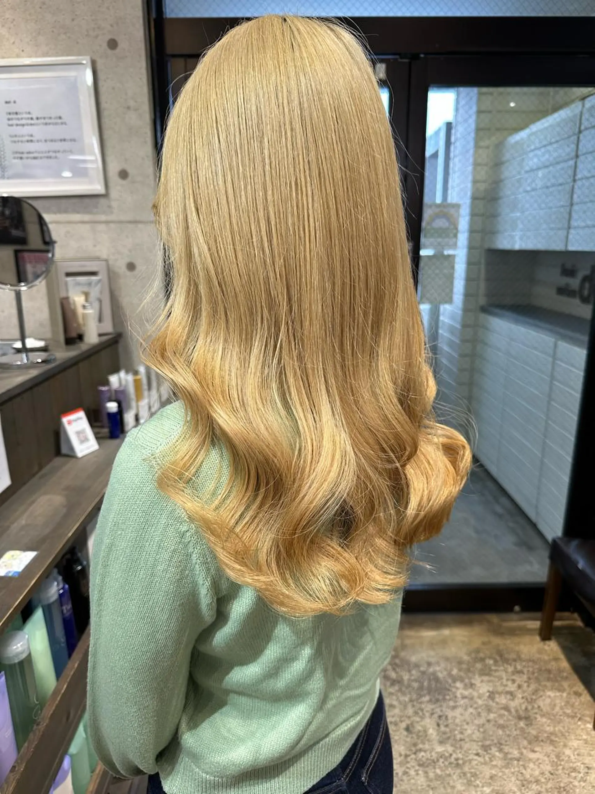 ミディアム カラー 遠藤沙也加 /レイヤーカットのヘアスタイル