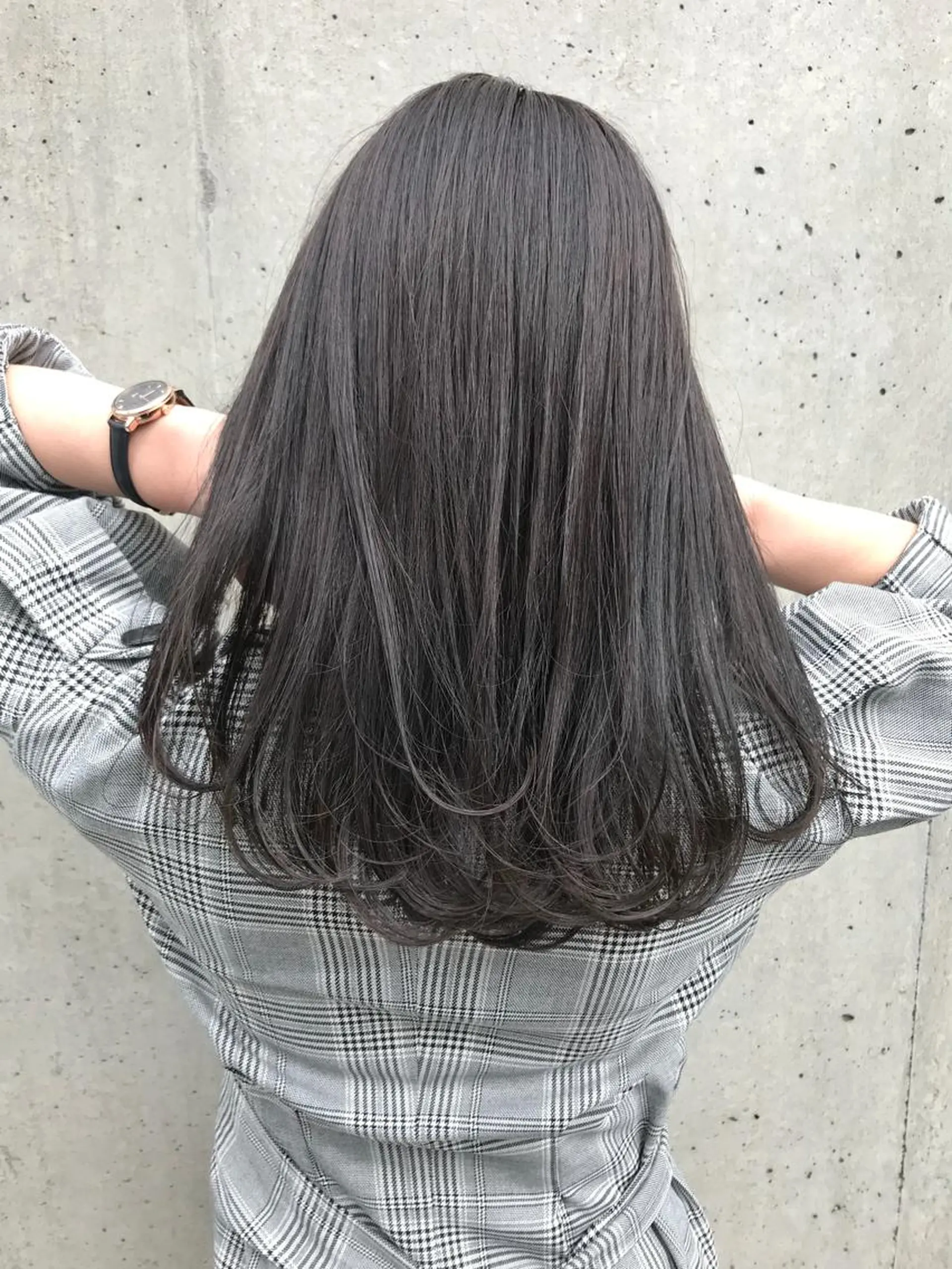 セミロング カラー アッシュ ブリーチ トリートメント 韓国レイヤー/ミルク ティー🦋高橋　暖のヘアスタイル