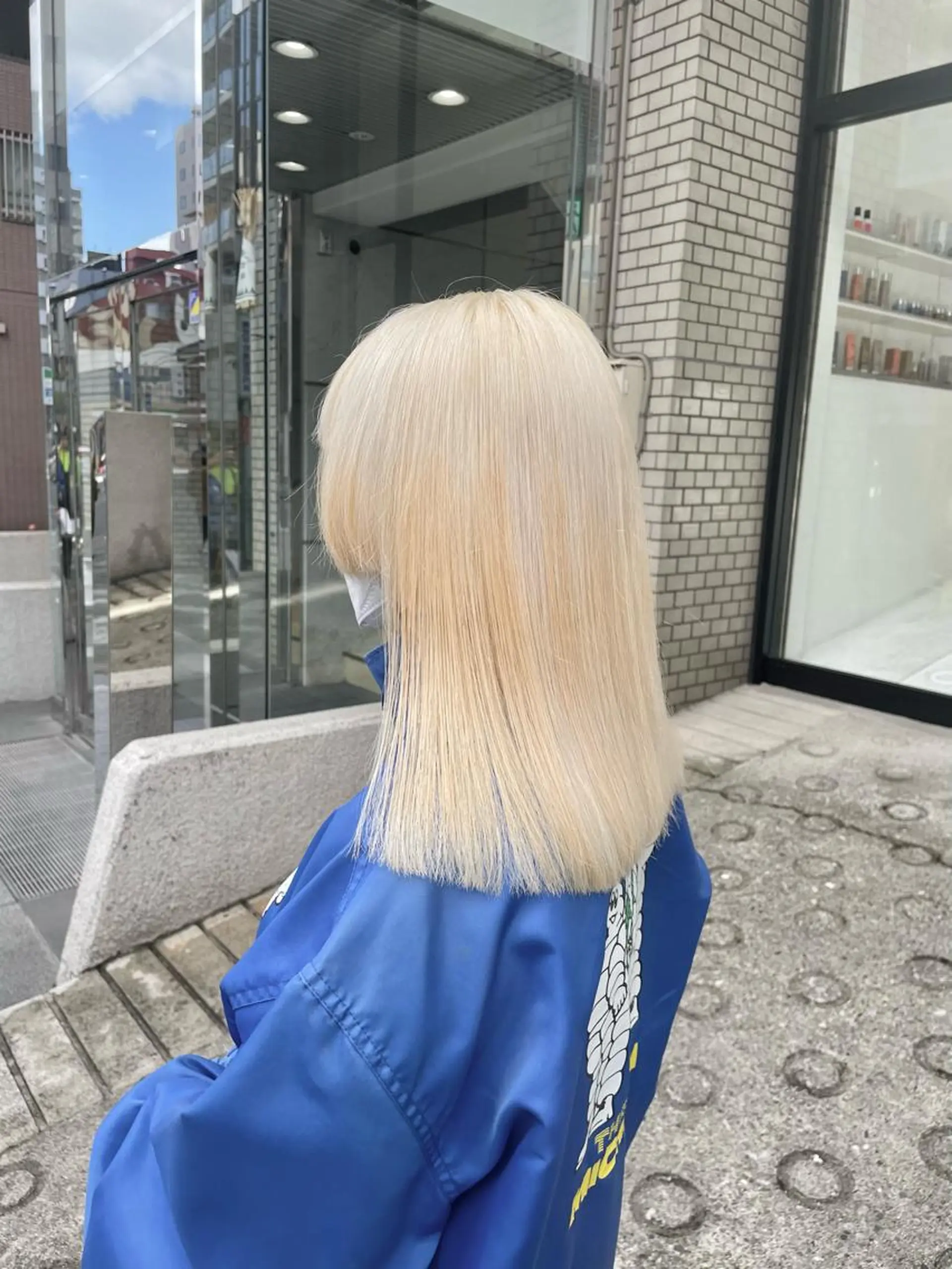 ミディアム カラー ブリーチ ブロンド ホワイトブロンド ✅ケアブリーチ✅ トヨオカ ノブヒデのヘアスタイル