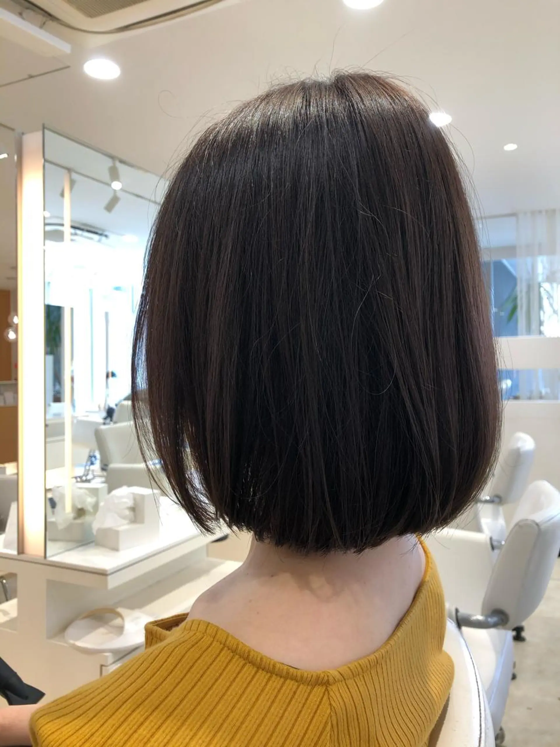 ミディアム カラー ボブ 佐藤 侑哉のヘアスタイル