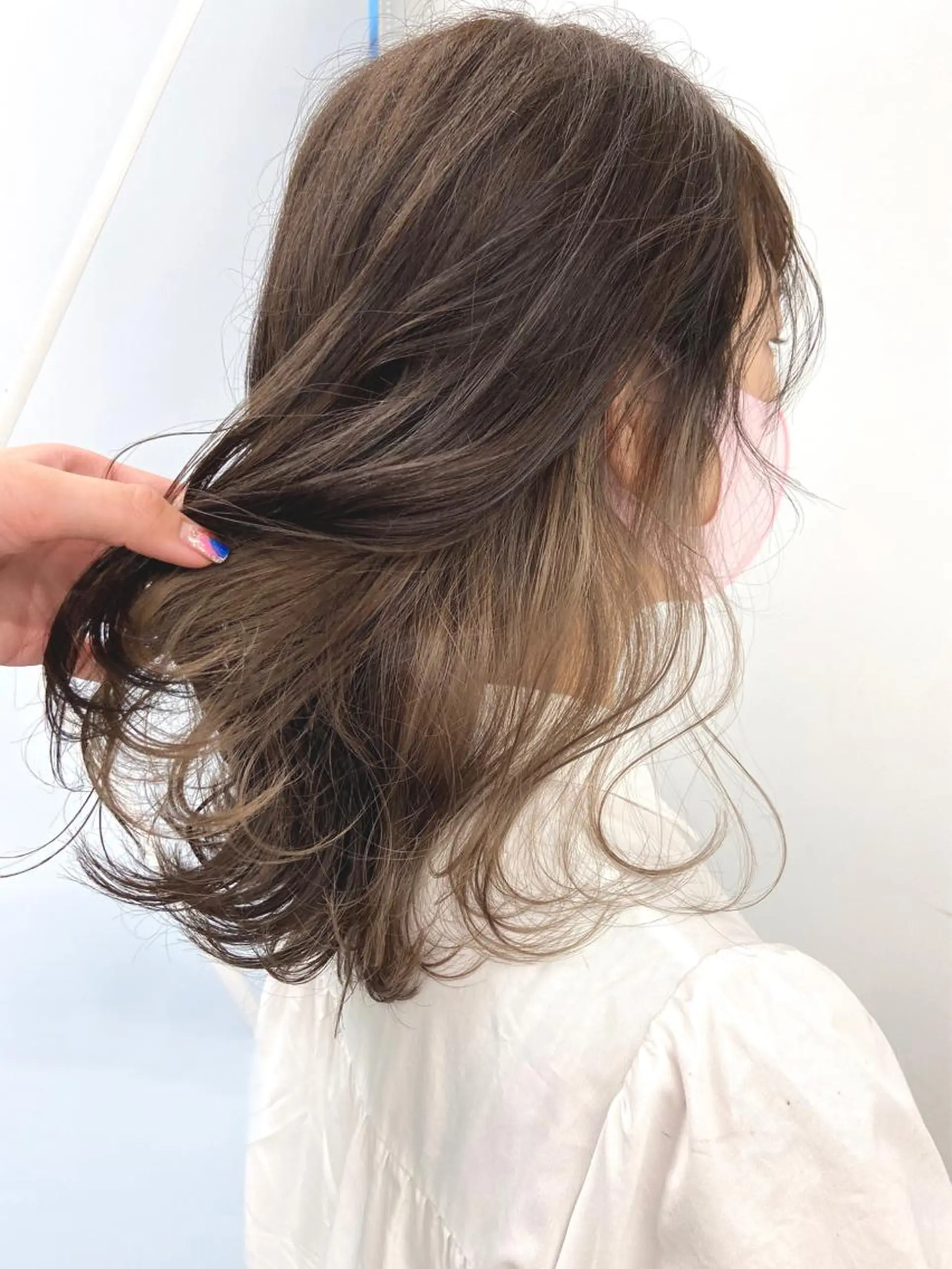ミディアム カラー ミストバング ダブルカラー イヤリングカラー  フェイスフレーミング グラデーションカラー momo所属・メンズヘアメイク 🩵Mayuki🩵のヘアスタイル