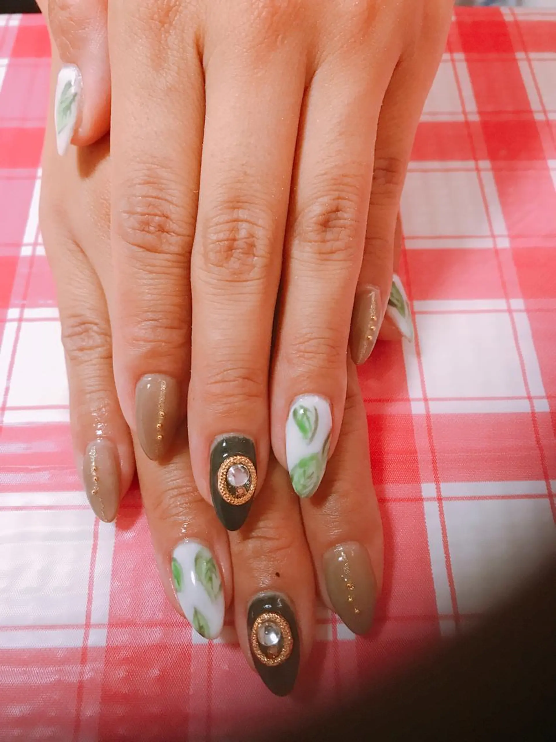 ネイル 藤 あやのネイルデザイン