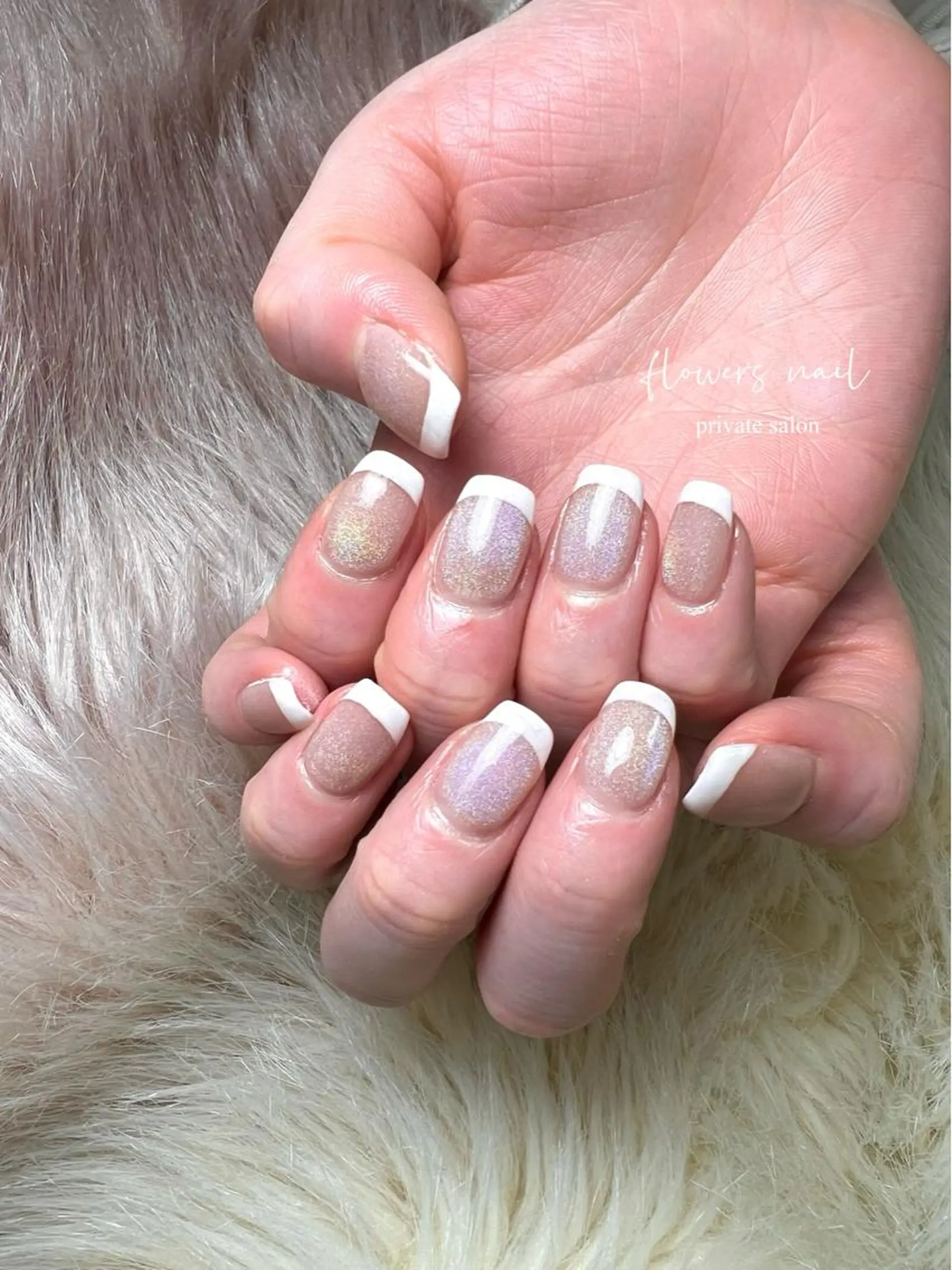 ネイル オーロラネイル フレンチネイル ジェルネイル マグネットネイル 持ち込み flowers nailのネイルデザイン