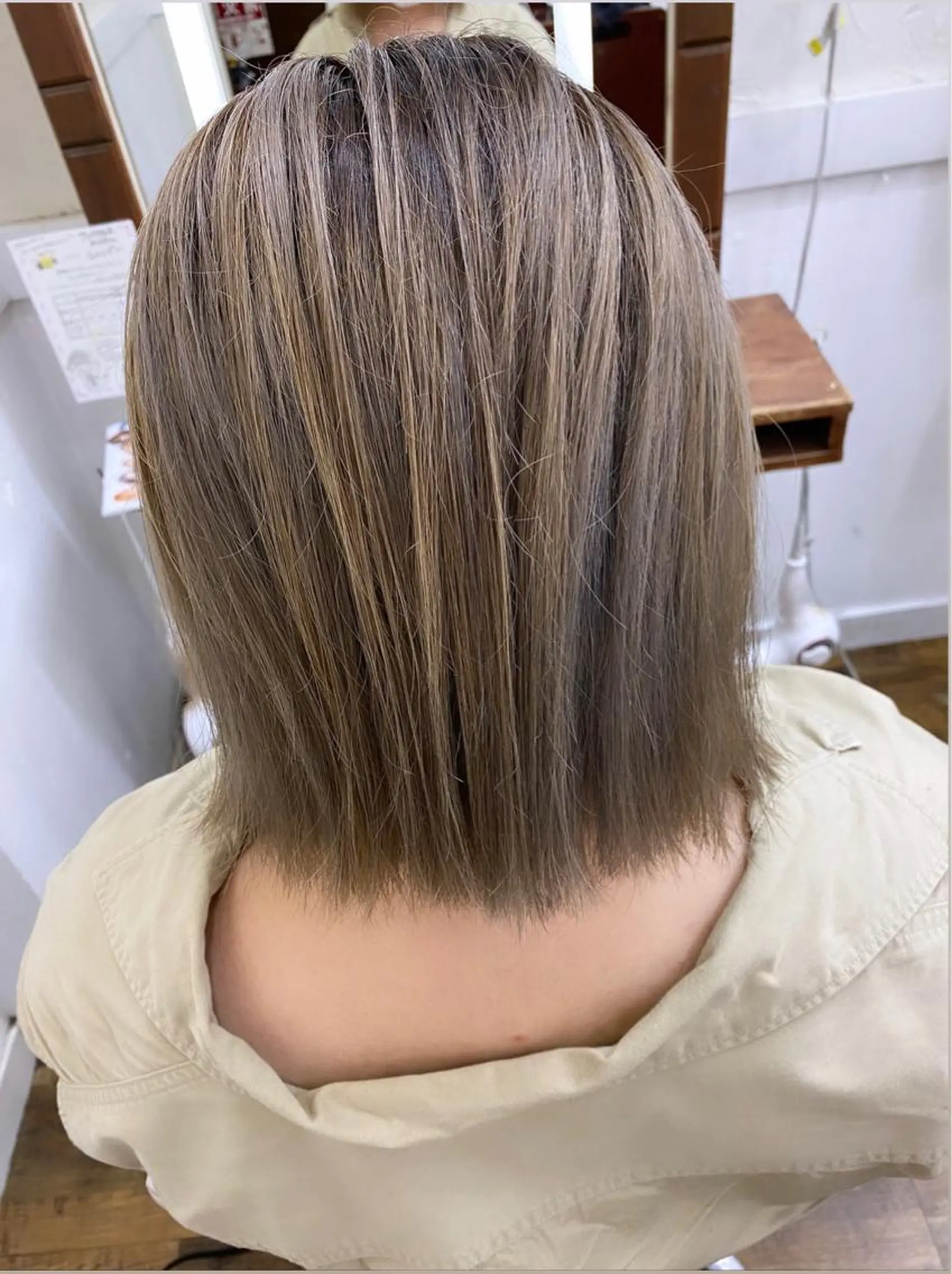 ショート カラー ベージュカラー ブリーチ グラデーションカラー アンククロス kyokaのヘアスタイル