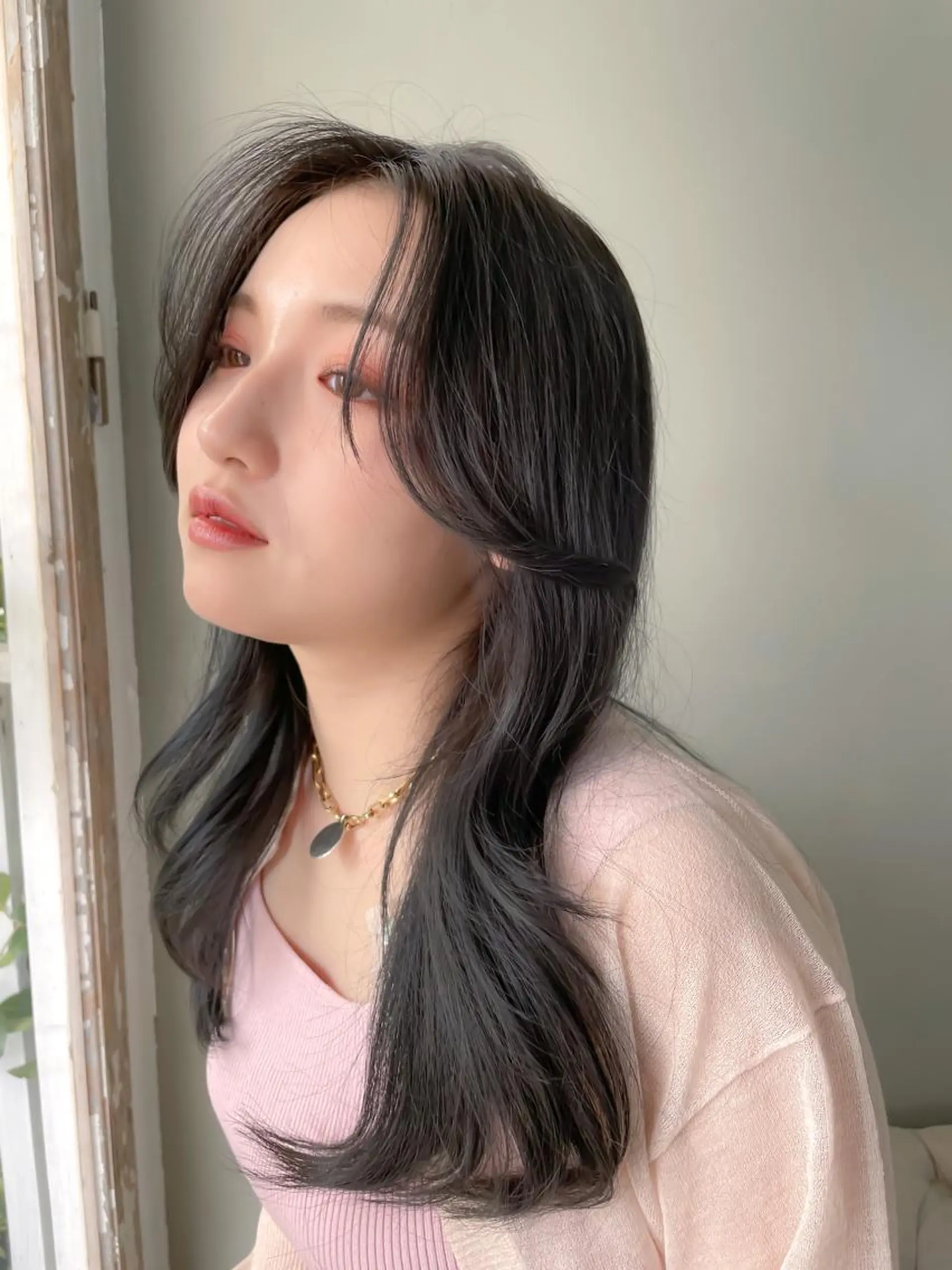 セミロング カラー カット ヘアカラー トリートメント レイヤー🇰🇷 韓国ヘア💕トモミのヘアスタイル