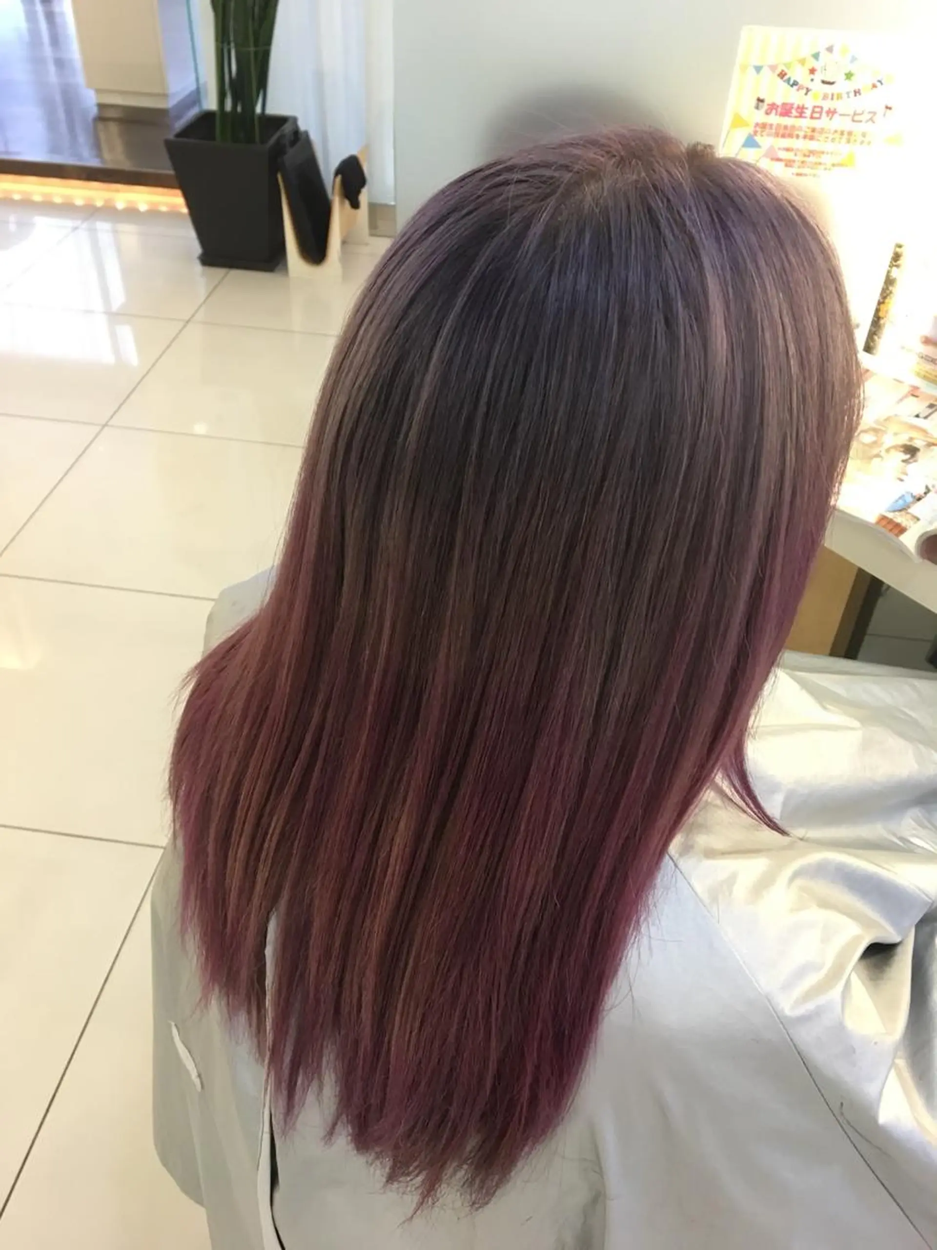 ミディアム カラー グラデーションカラー ピンクカラー パープルカラー 広がり毛特化 頭身浴/ 中田のヘアスタイル